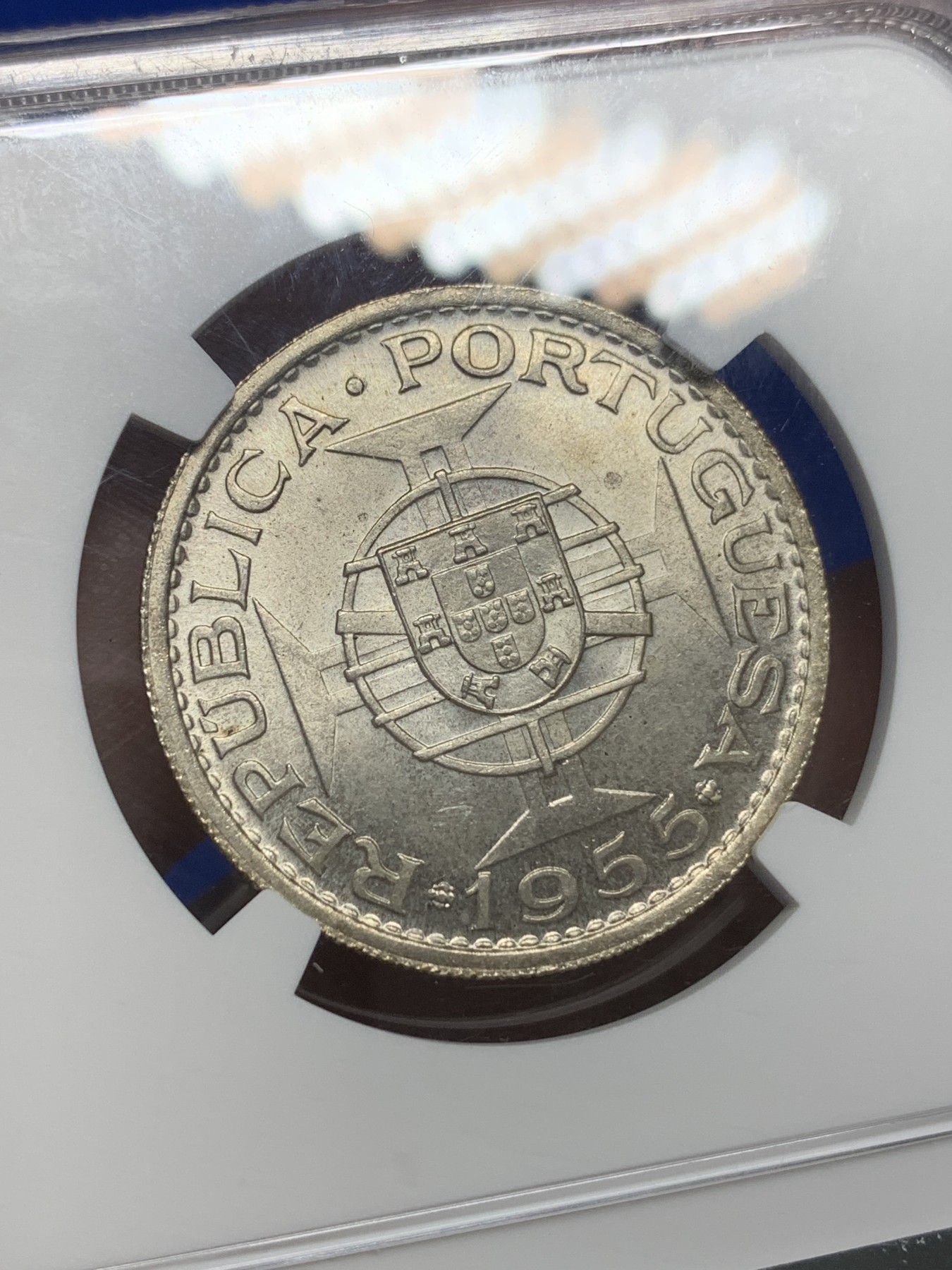 《竞宝斋》第196场-周日，周一 2场 (全场包邮) NGC-MS65 葡属安哥拉 1955年 20埃斯库多 银币 大象和马