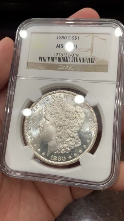 《竞宝斋》第196场-周日，周一 2场 (全场包邮) NGC-MS66PL 美国1880 摩根银币 美轮美奂 高等级分数