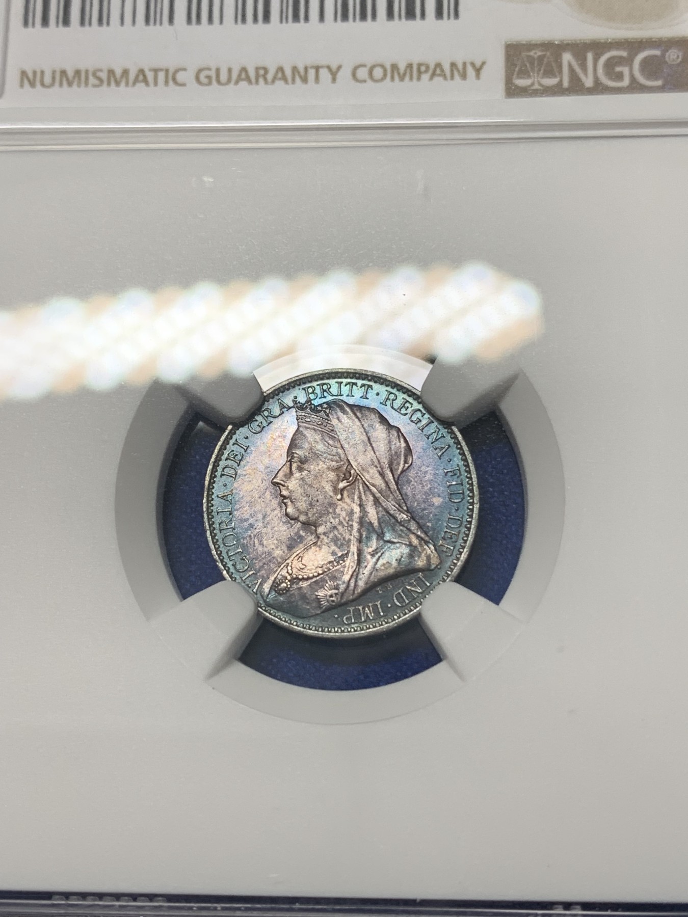 《竞宝斋》第196场-周日，周一 2场 (全场包邮) 4枚一组 NGC 92-66 英国1899年维多利亚濯足币1-4便士套币 原盒套拆 统一蓝紫包浆