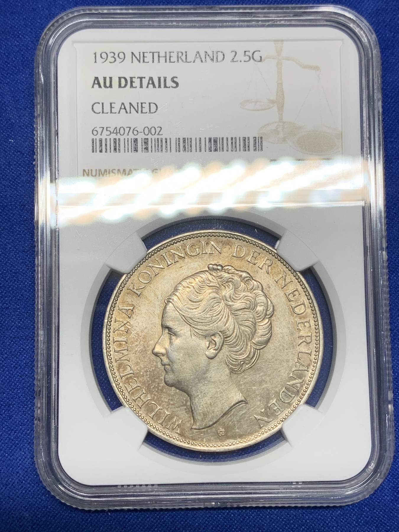 《竞宝斋》第196场-周日，周一 2场 (全场包邮) NGC-AUD 荷兰1939年 女王威廉米娜2.5盾 大银币