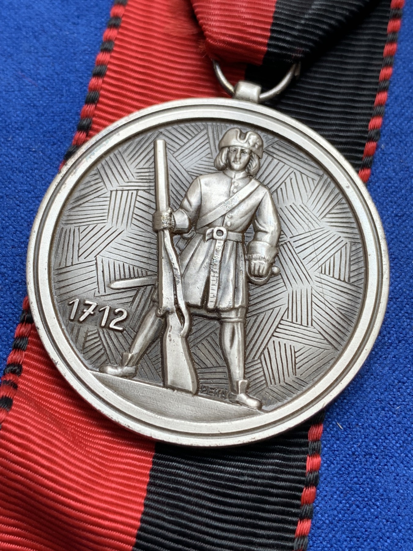 《竞宝斋》第196场-周日，周一 2场 (全场包邮) 1960年、1961年瑞士射击节奖章共2枚