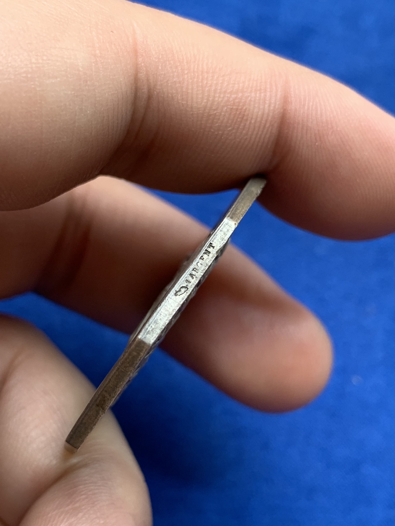 《竞宝斋》第196场-周日，周一 2场 (全场包邮) 法国 银质八角代币 工业港口女神大规格，边铭丰饶角1AR，重量22g，直径36.9mm