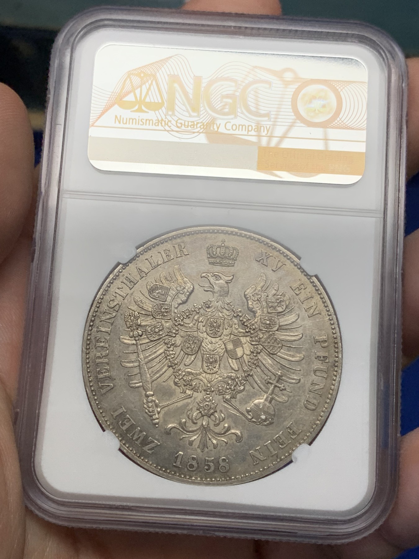 《竞宝斋》第196场-周日，周一 2场 (全场包邮) NGC MS62  德国 1858年 普鲁士 威廉四世 2泰勒大银币 离冠鹰版本 1.6W的发行量对于流通币来说 存世极少，只发行了2年，数量不及1859的1/10，整体包浆均匀，PL底板 收藏难度高 可遇不可求的品种 不要错过