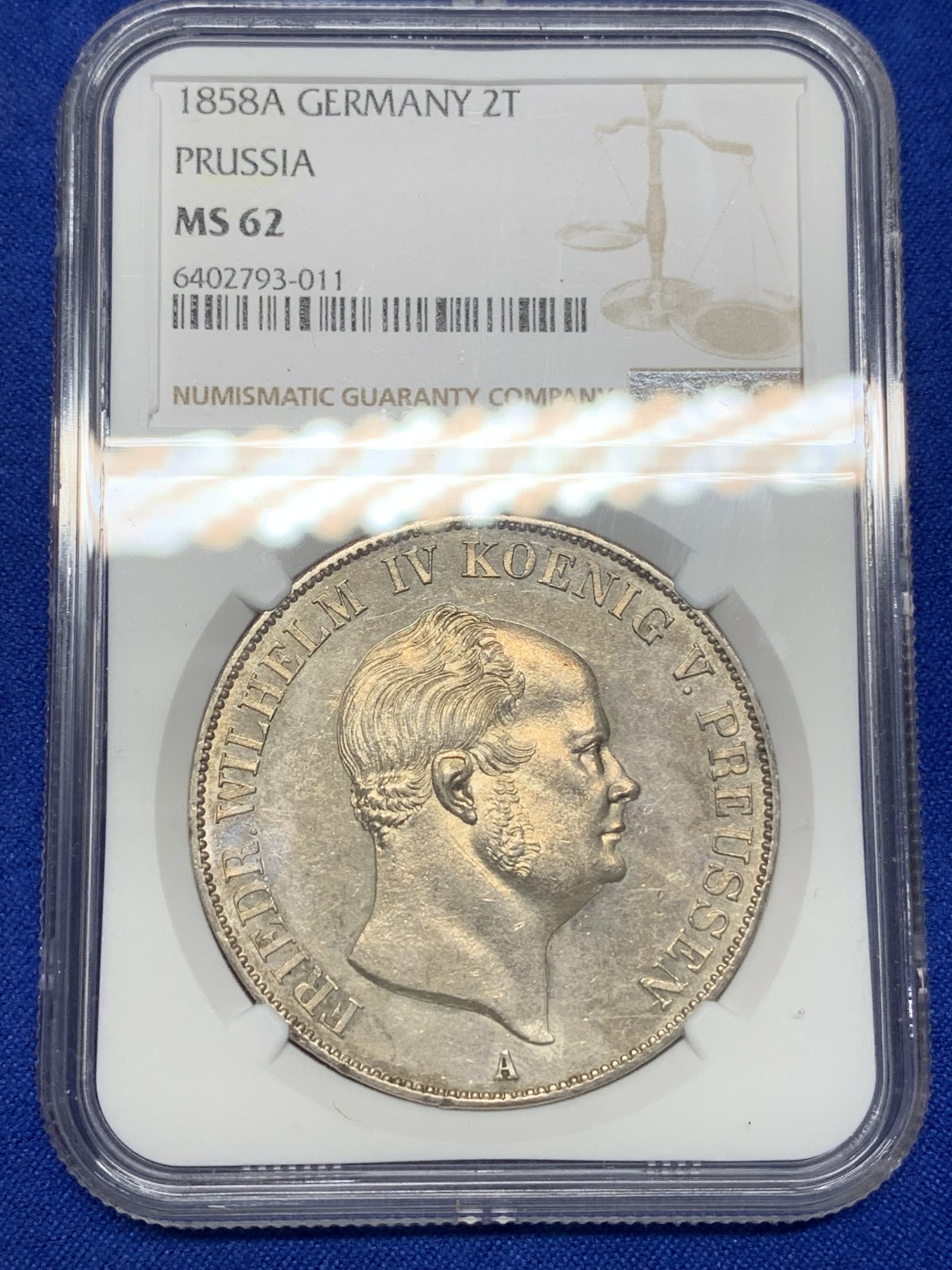 《竞宝斋》第196场-周日，周一 2场 (全场包邮) NGC MS62  德国 1858年 普鲁士 威廉四世 2泰勒大银币 离冠鹰版本 1.6W的发行量对于流通币来说 存世极少，只发行了2年，数量不及1859的1/10，整体包浆均匀，PL底板 收藏难度高 可遇不可求的品种 不要错过