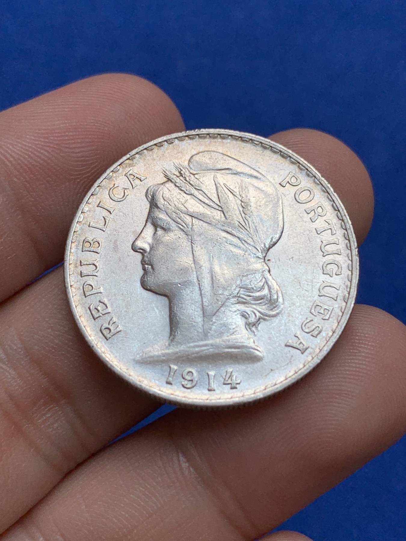 《竞宝斋》第196场-周日，周一 2场 (全场包邮) 葡萄牙1914自由女神 50分银币 半圆形