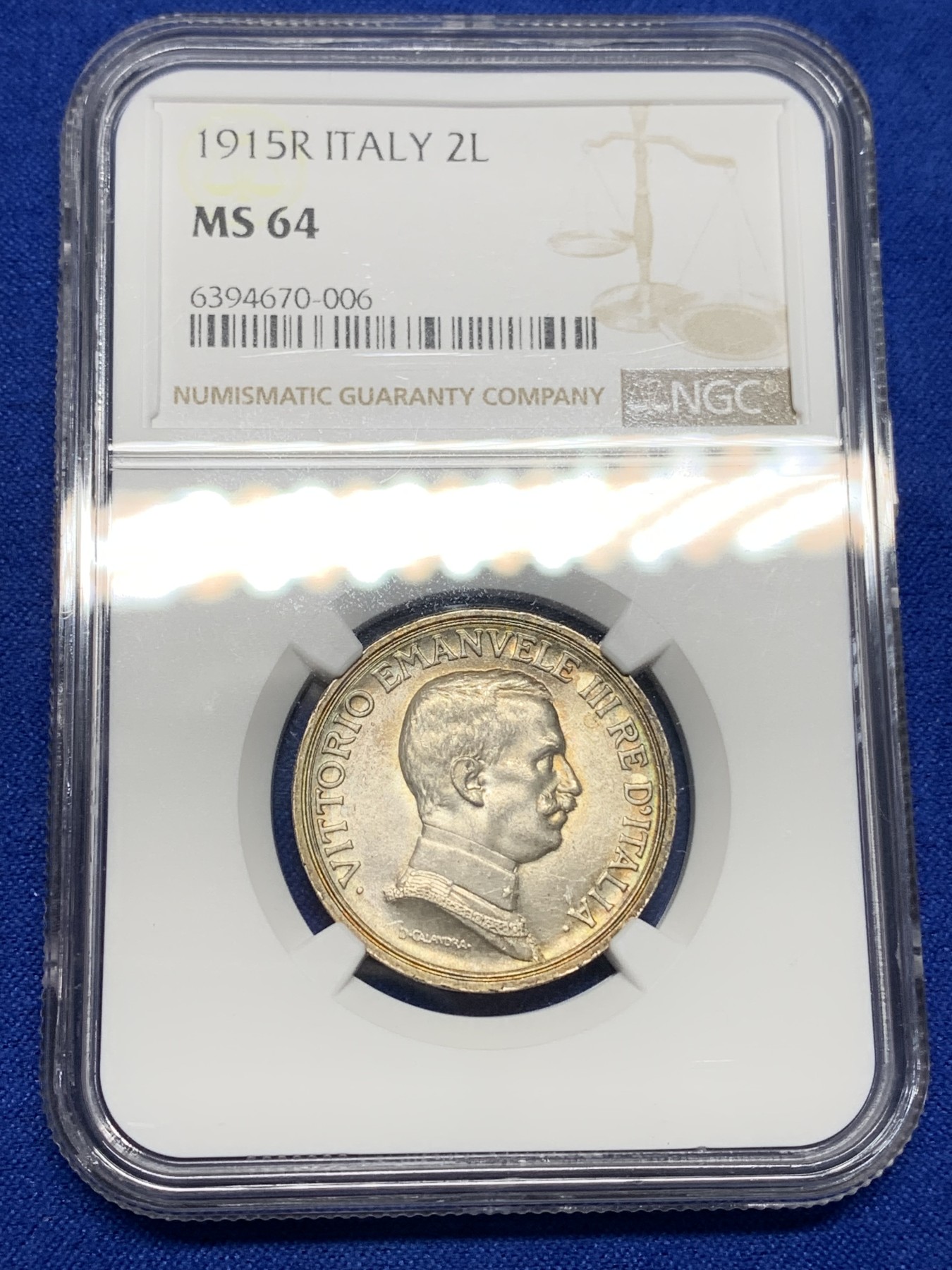 《竞宝斋》第196场-周日，周一 2场 (全场包邮) NGC MS64 意大利1915年战车女神2里拉银币，双面五彩包浆，底板丝滑，高分小马车能有这样的包浆也不多见。