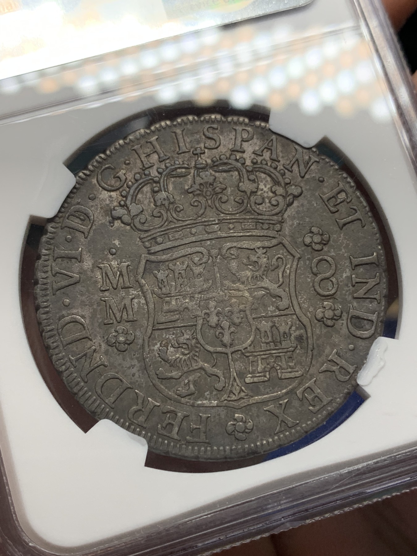 《竞宝斋》第196场-周日，周一 2场 (全场包邮) NGC-AU53 西属墨西哥1756年费六地球双柱银币 中期地球好品少见 全黑包浆的地球双柱更是少见！