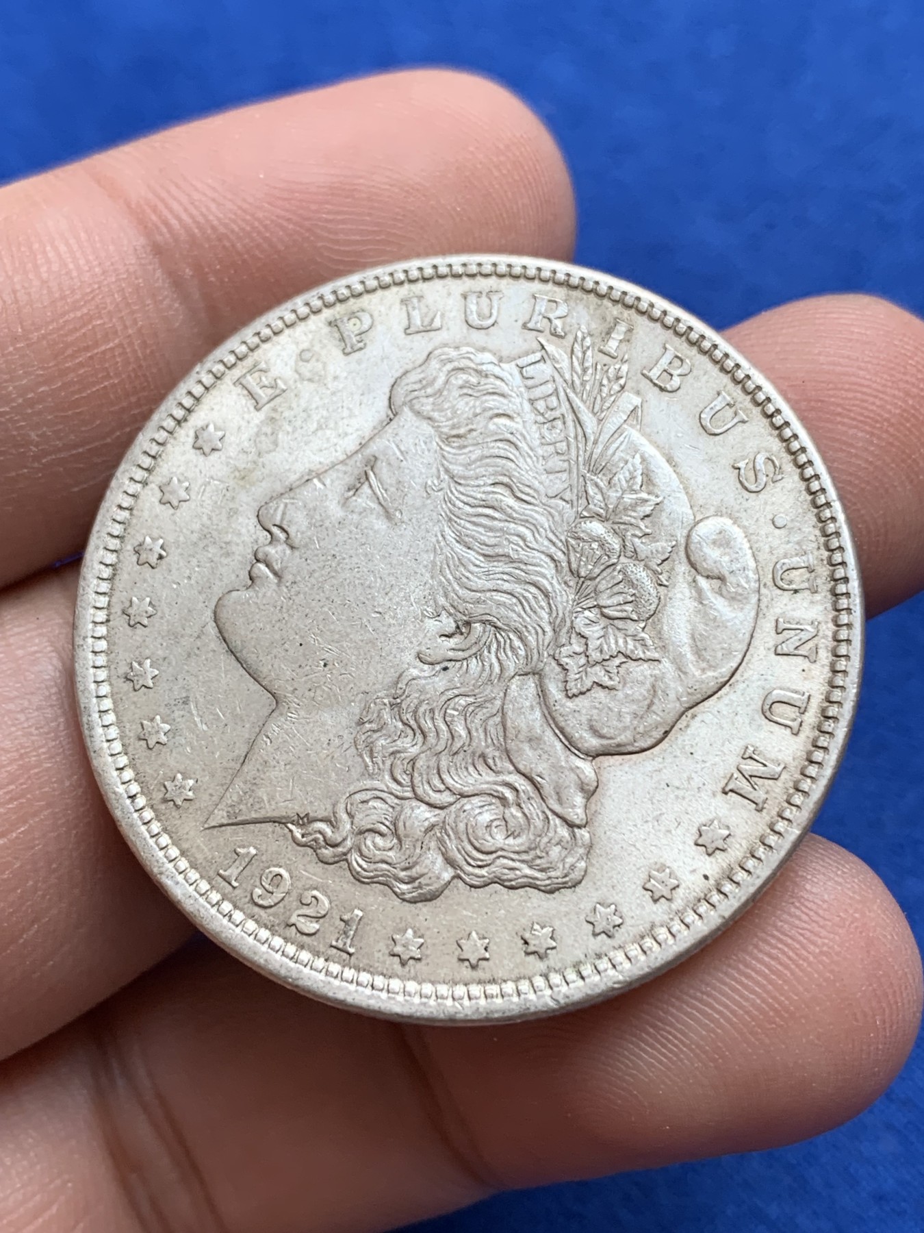 《竞宝斋》第196场-周日，周一 2场 (全场包邮) 美国1921年摩根1美元大银币 带光