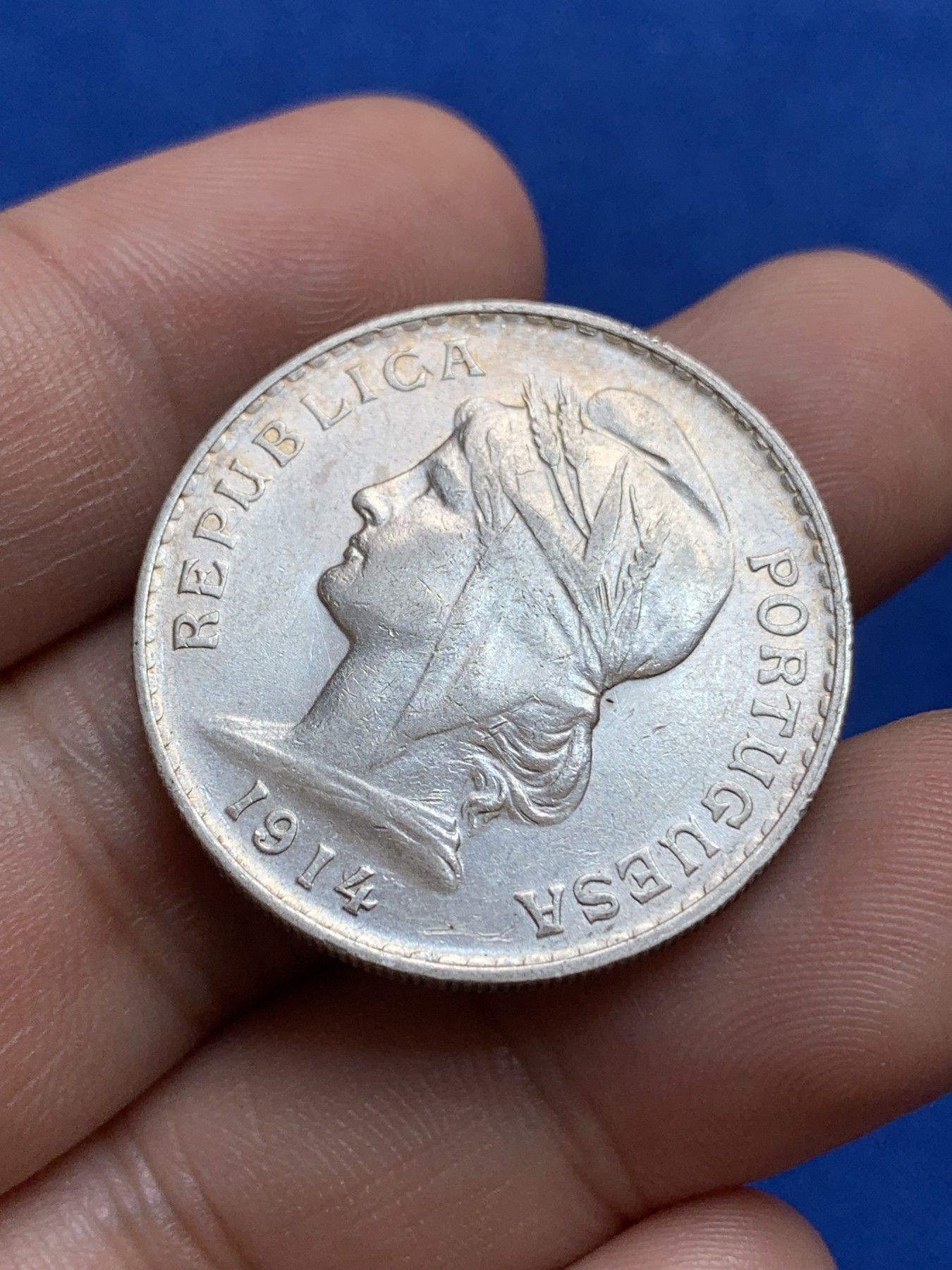 《竞宝斋》第196场-周日，周一 2场 (全场包邮) 葡萄牙1914自由女神 50分银币 半圆形