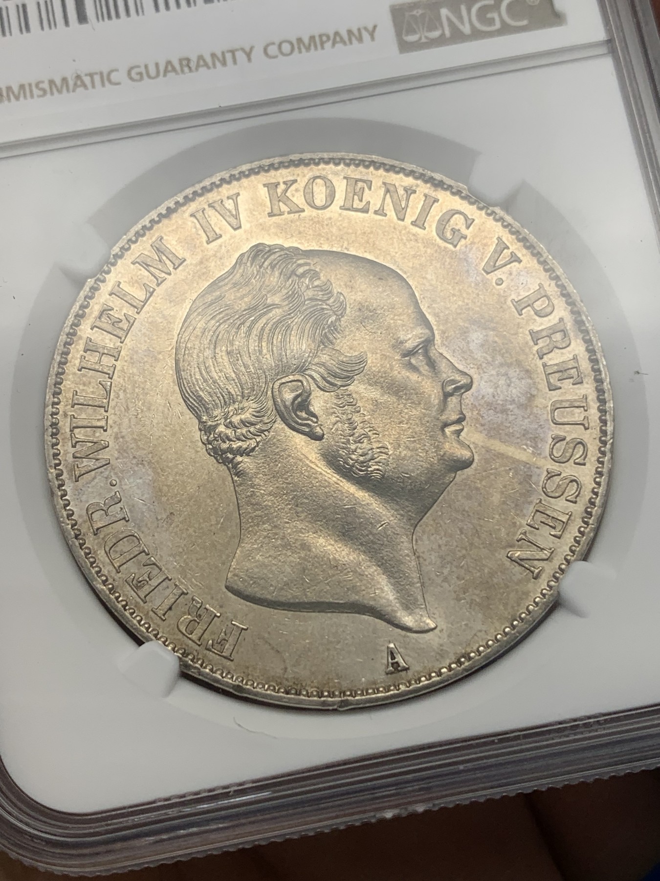 《竞宝斋》第196场-周日，周一 2场 (全场包邮) NGC MS62  德国 1858年 普鲁士 威廉四世 2泰勒大银币 离冠鹰版本 1.6W的发行量对于流通币来说 存世极少，只发行了2年，数量不及1859的1/10，整体包浆均匀，PL底板 收藏难度高 可遇不可求的品种 不要错过