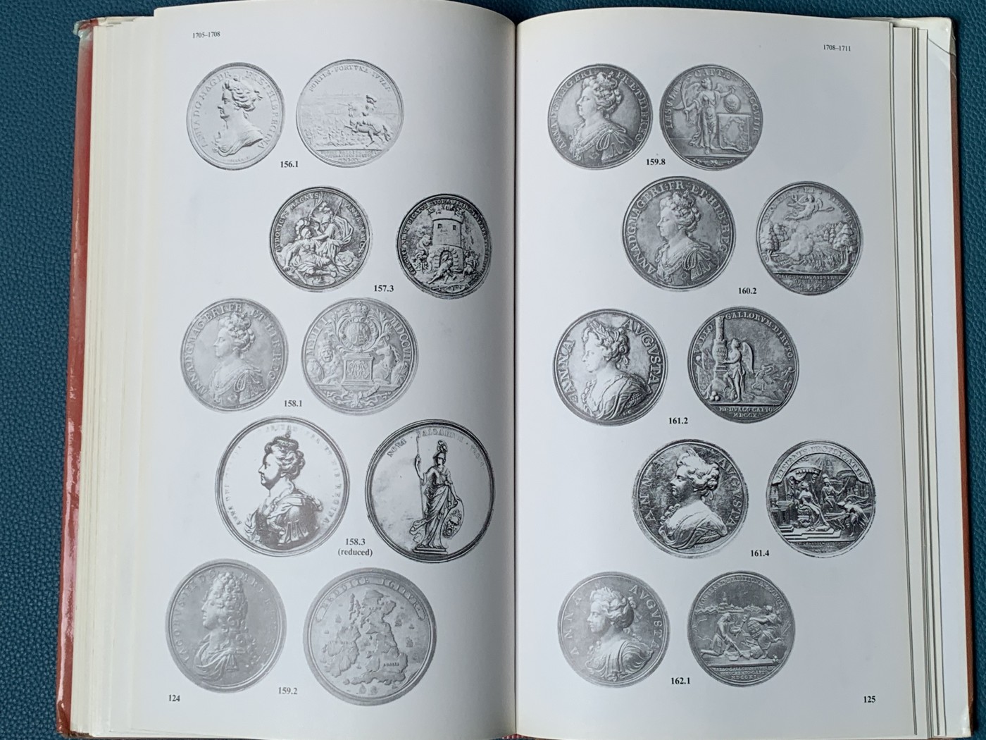 《竞宝斋》第196场-周日，周一 2场 (全场包邮) SPINKS  1558年以后的英国纪念章目录，内含参考价，英国章入门必备