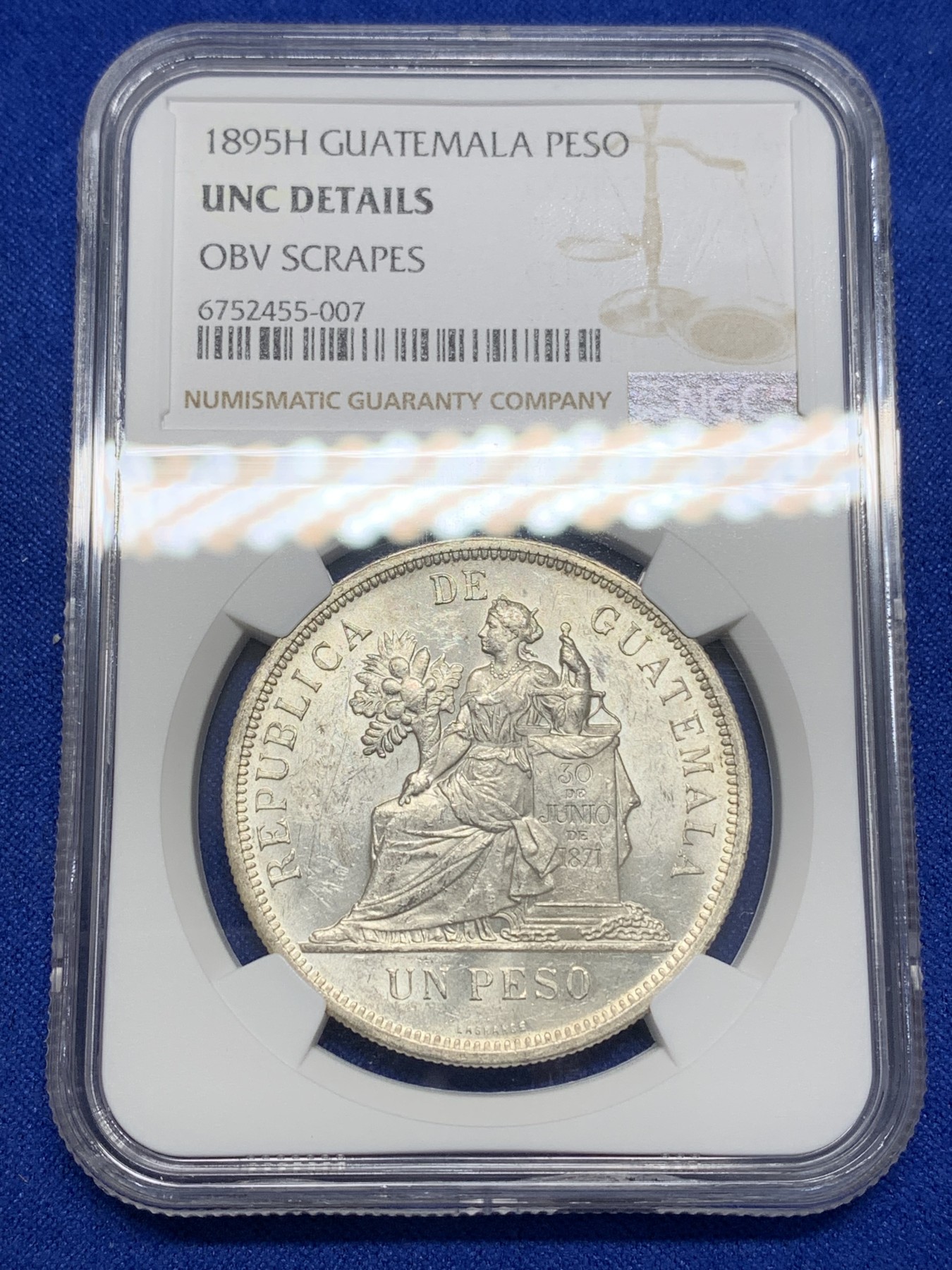 《竞宝斋》第196场-周日，周一 2场 (全场包邮) NGC-UNCD 危地马拉1895年1比索银币 高光品 可重评