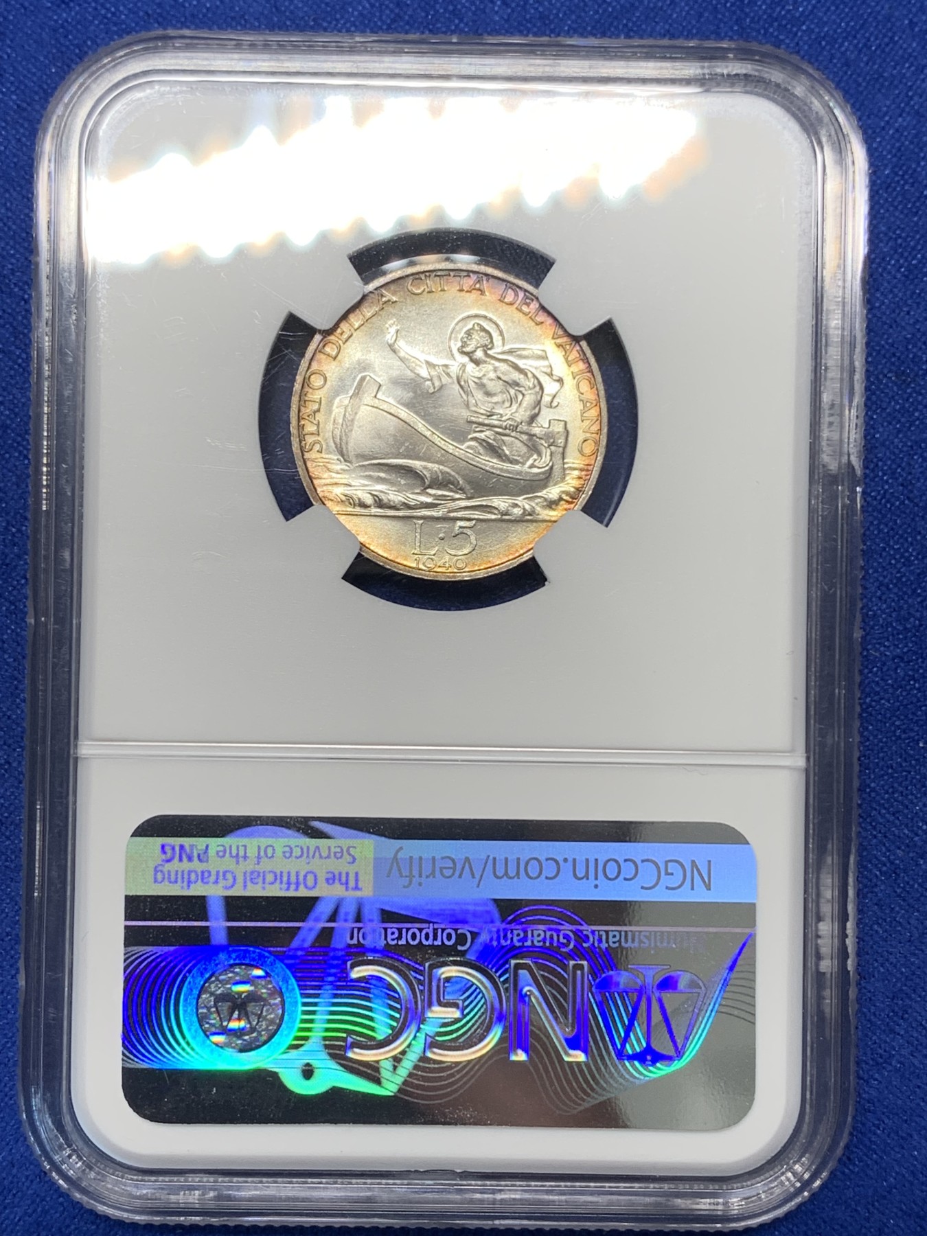 《竞宝斋》第196场-周日，周一 2场 (全场包邮) 2枚一组 NGC MS62 梵蒂冈1940年5、10里拉银币一对，月牙彩包浆，非常漂亮，十分难得