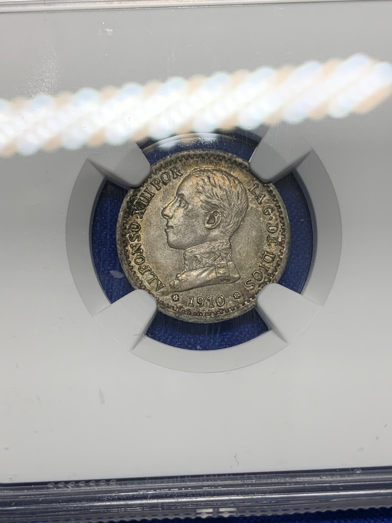 《竞宝斋》第196场-周日，周一 2场 (全场包邮) NGC-AU50 西班牙1910年 阿方索十三世戎装版 50分小双柱银币 较少版式