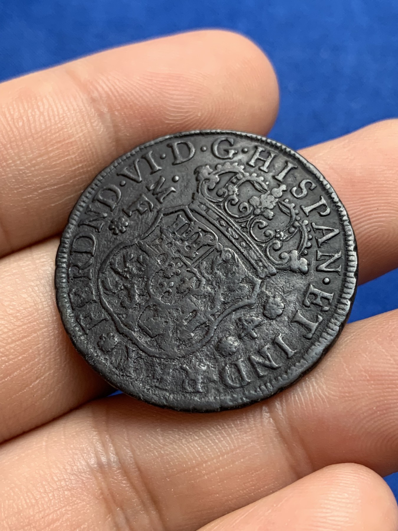 《竞宝斋》第196场-周日，周一 2场 (全场包邮) 西属墨西哥费迪南六世1754年4R地球双柱银币 非常漂亮的郁金香边铭 状态也好