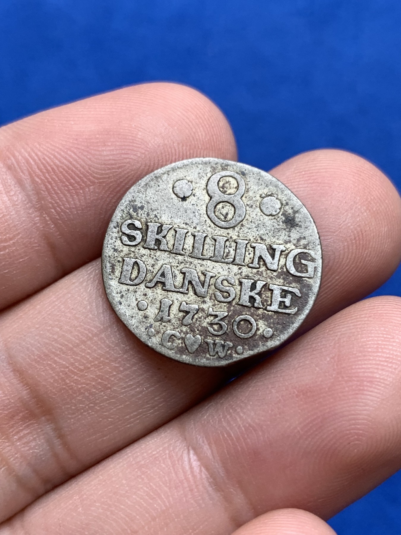 《竞宝斋》第196场-周日，周一 2场 (全场包邮) 丹麦弗雷德里克四世1730年8s银币 细节见图