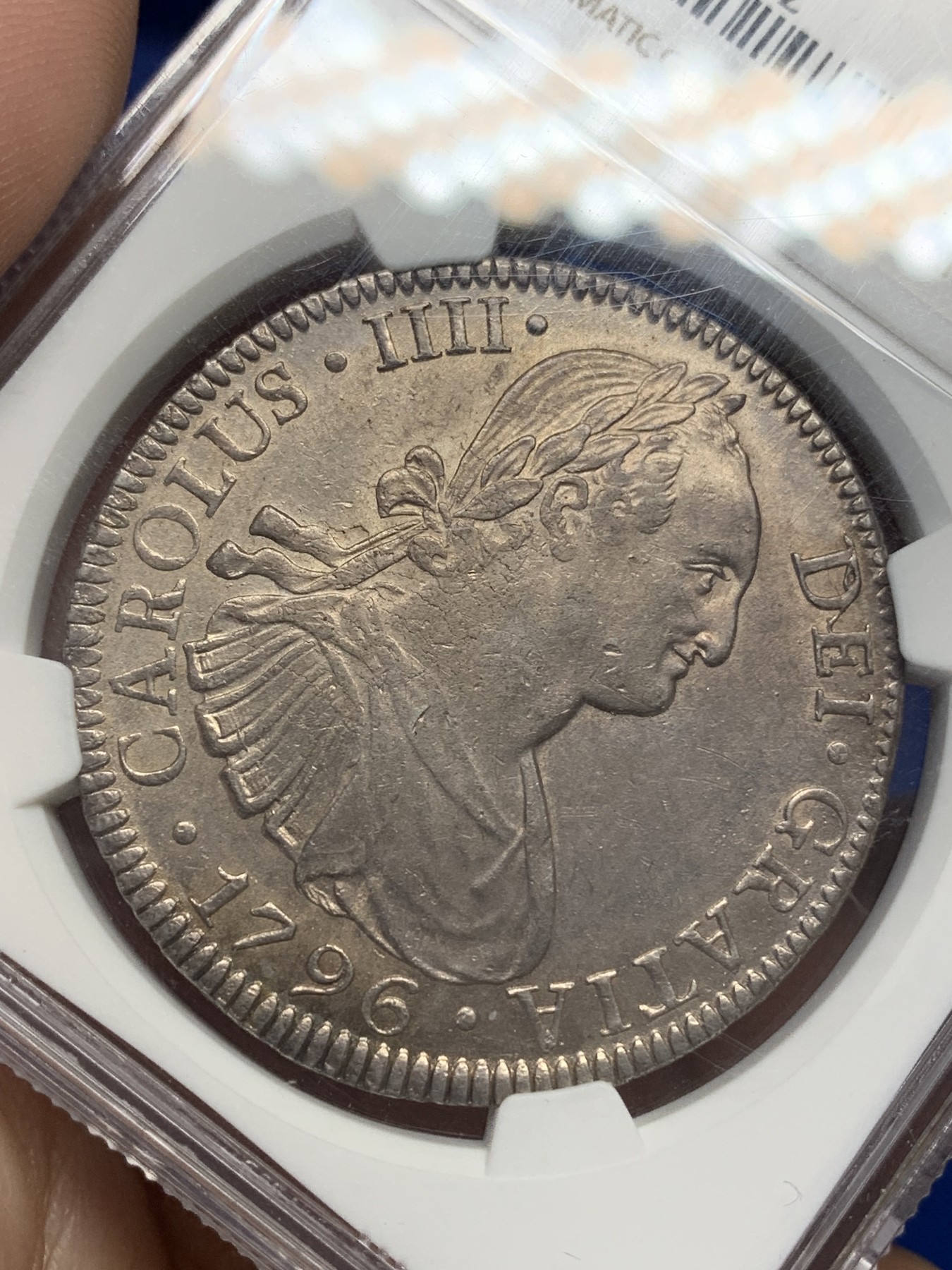 《竞宝斋》第196场-周日，周一 2场 (全场包邮) NGC-AU58 西属墨西哥1796年卡四双柱银币 早期年份打制好的不多见 很漂亮的一枚双柱