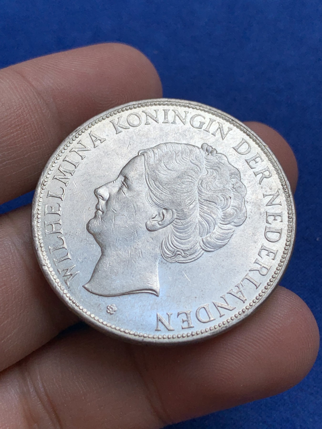 《竞宝斋》第196场-周日，周一 2场 (全场包邮) 荷兰1930年威廉明娜2.5盾大银币