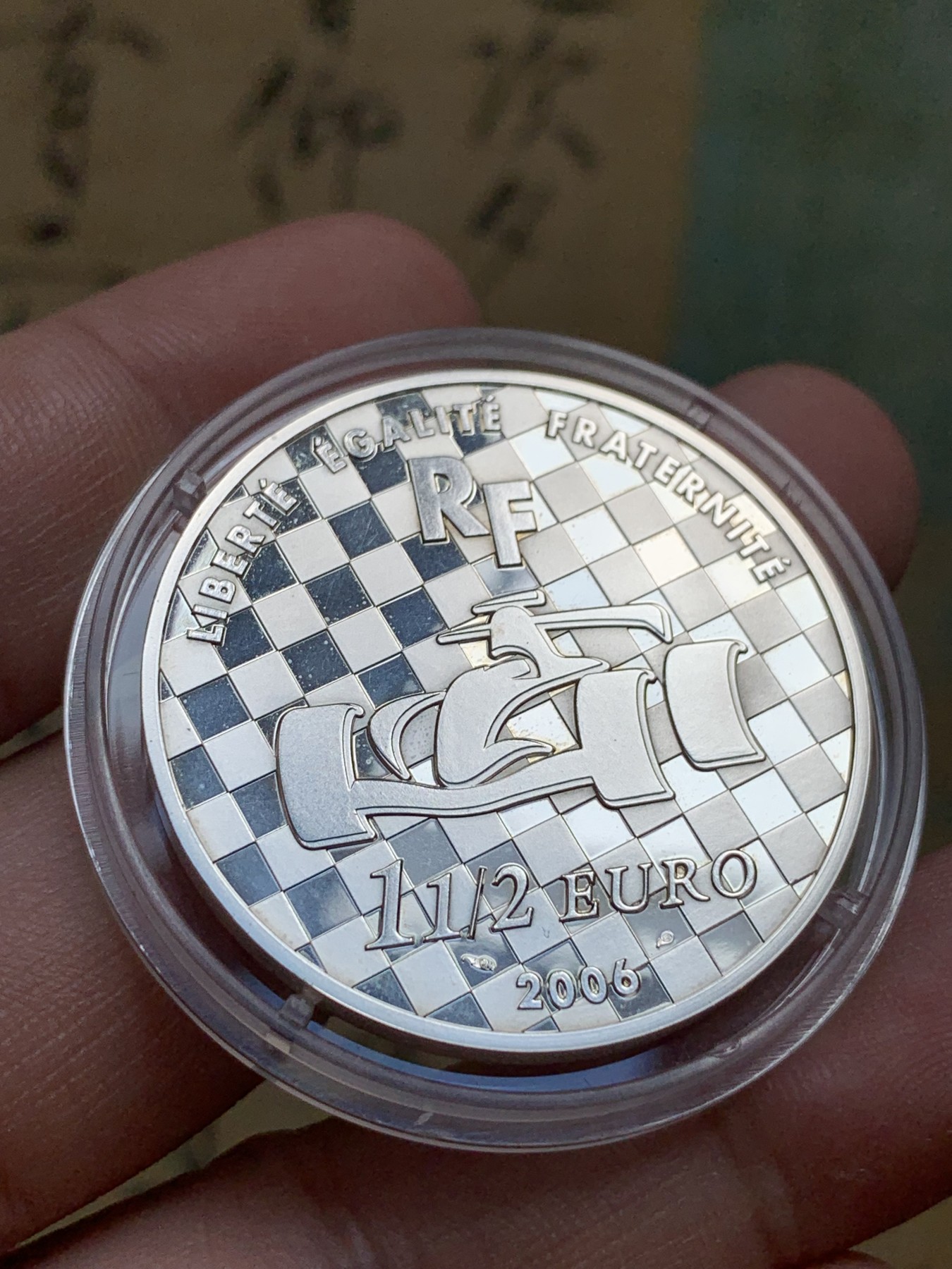 《竞宝斋》第196场-周日，周一 2场 (全场包邮) 2006年法国雷诺赛车百年精制银币 盒证齐全