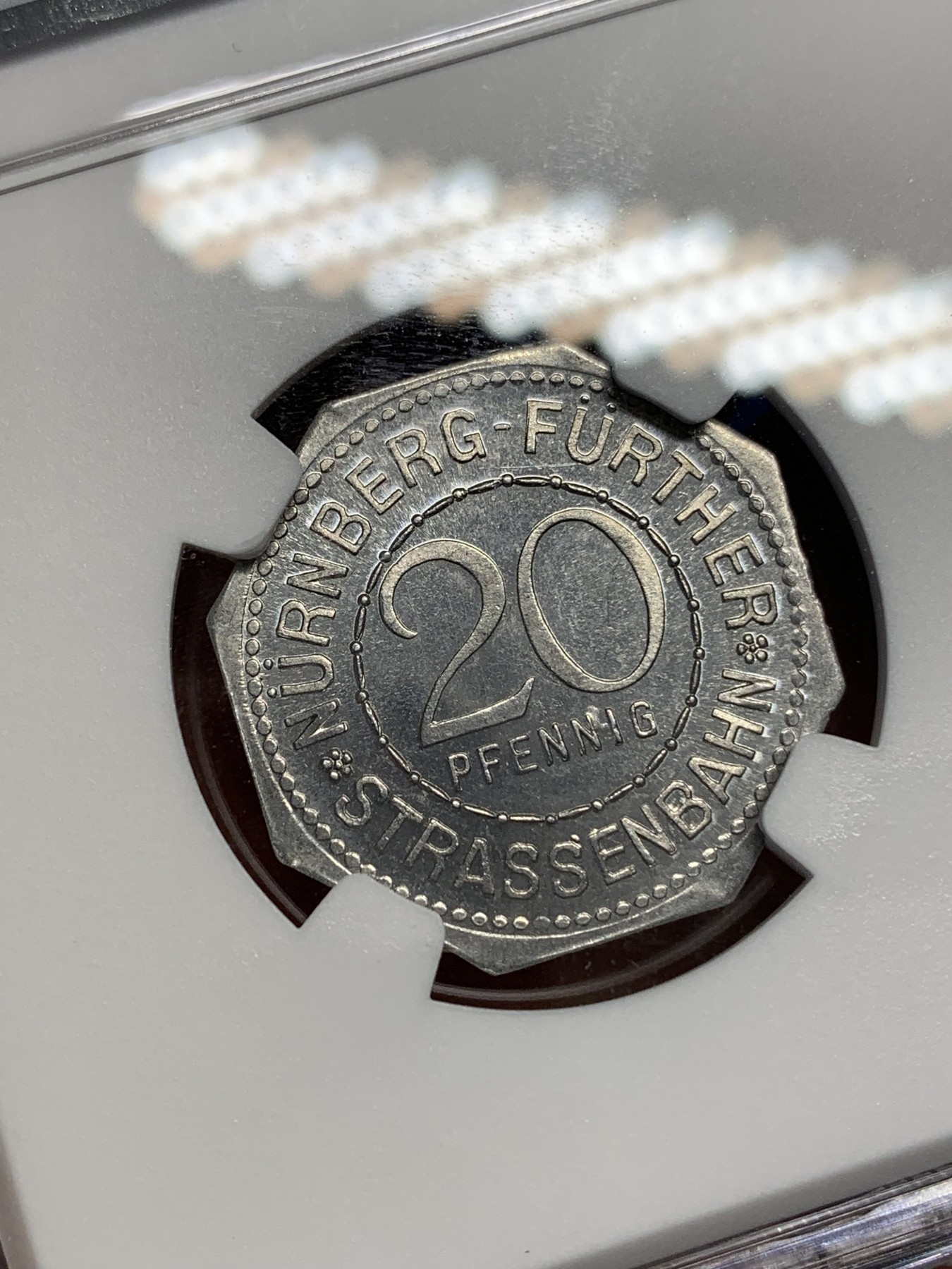 《竞宝斋》第196场-周日，周一 2场 (全场包邮) NGC-MS64 1920年德国紧急状态时期纽伦堡20芬尼 景观代币