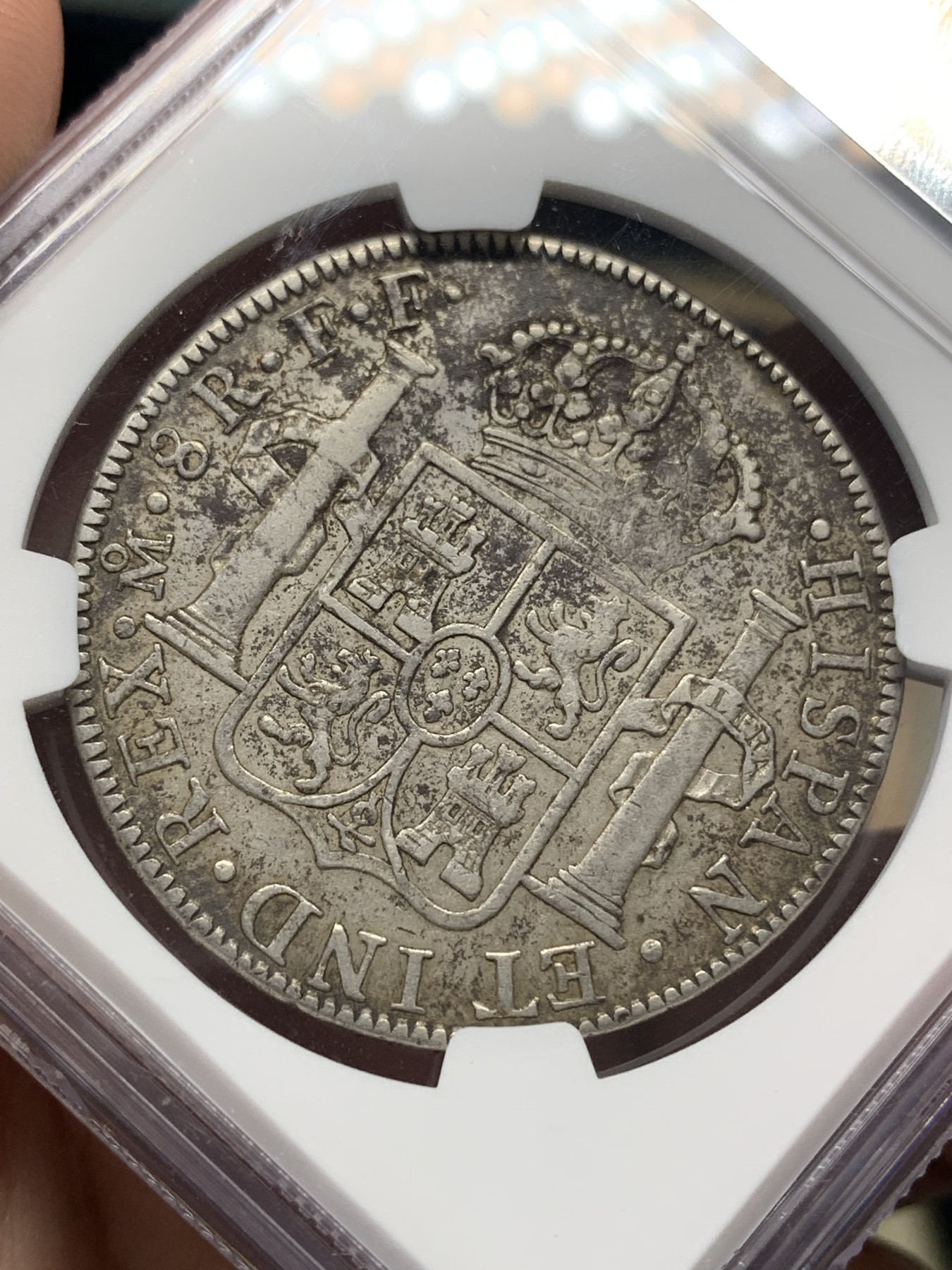 《竞宝斋》第196场-周日，周一 2场 (全场包邮) NGC-XF45 西属墨西哥1779年卡三双柱银币 原味包浆 状态温润