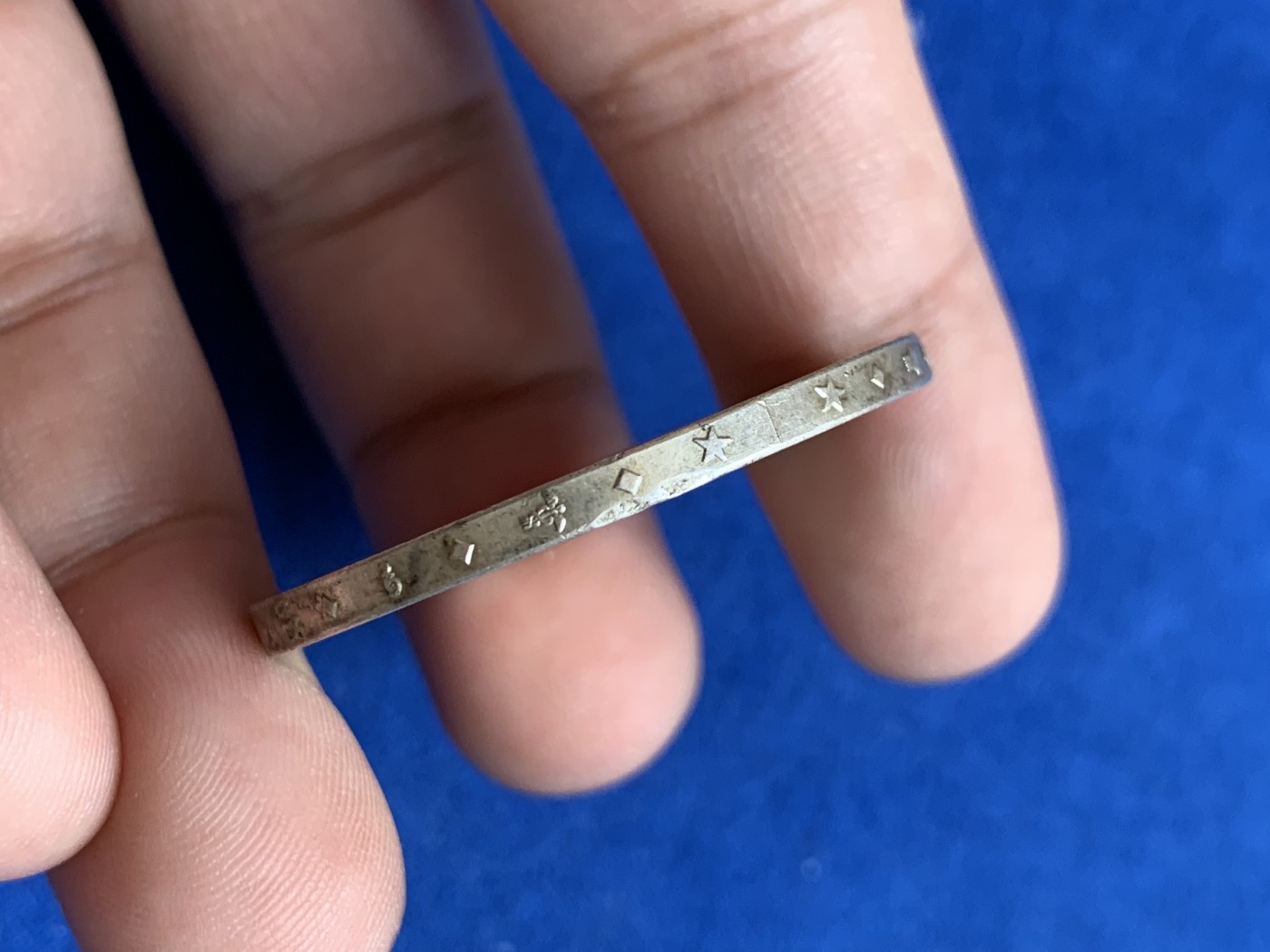 《竞宝斋》第196场-周日，周一 2场 (全场包邮) 法国1967年大力神10法郎银币 未使用品