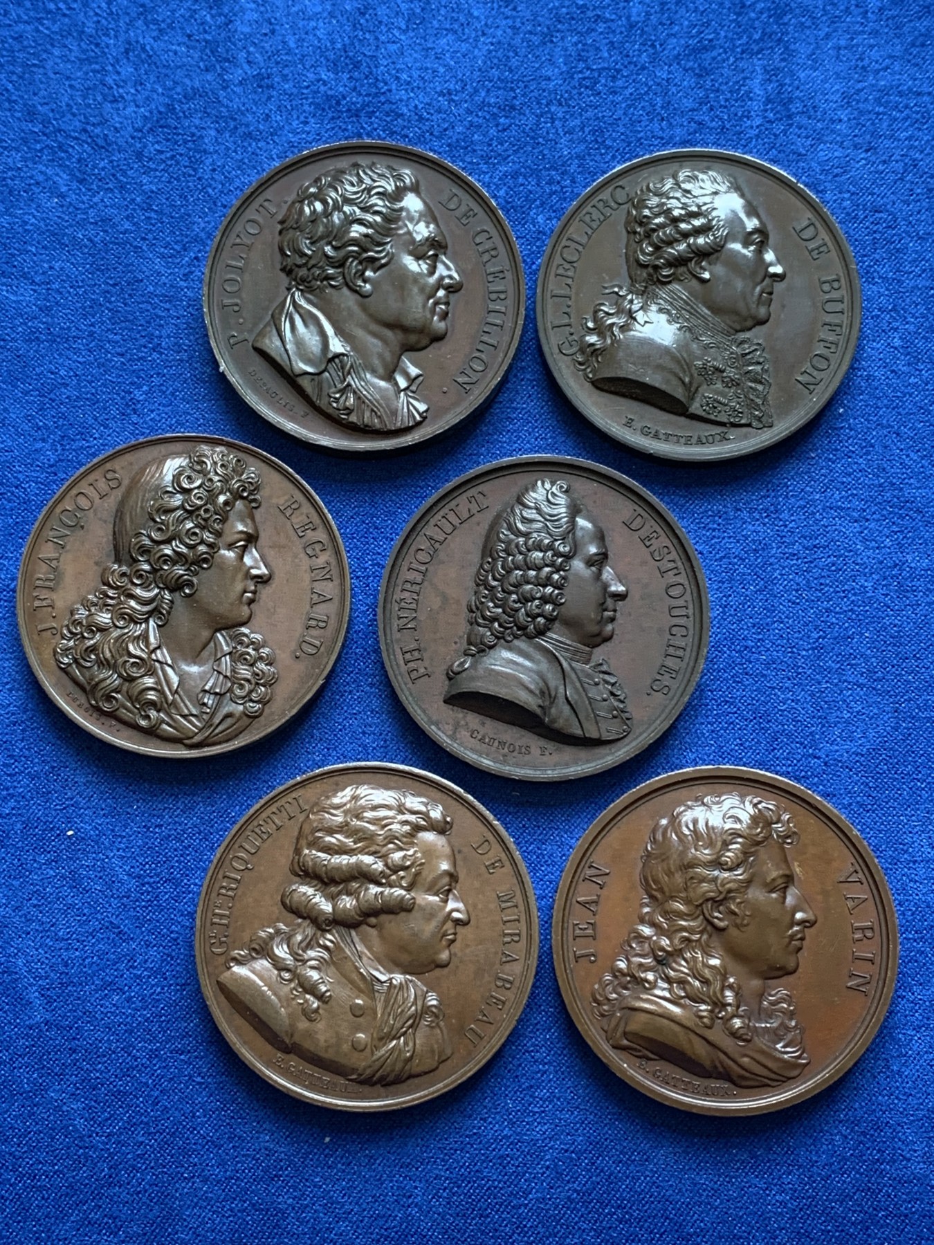 《竞宝斋》第196场-周日，周一 2场 (全场包邮) 6枚一组 1820年代左右法国人物系列铜章  直径41mm，光边原铸，均为高浮雕好品相。