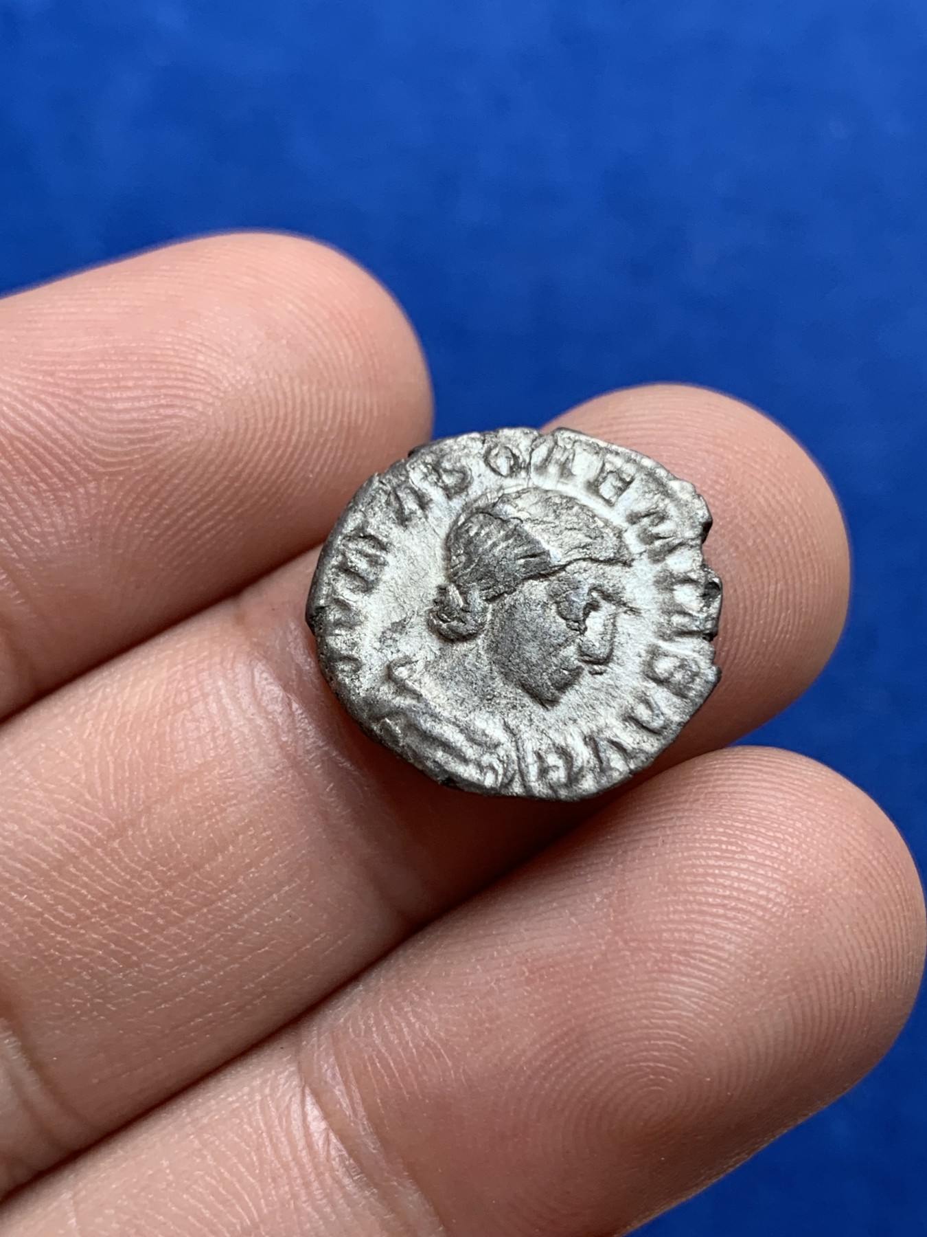 《竞宝斋》第196场-周日，周一 2场 (全场包邮) 公元218-222年 古罗马皇太后索艾米亚斯银币 昏君埃拉伽巴路斯的母亲 2.85g