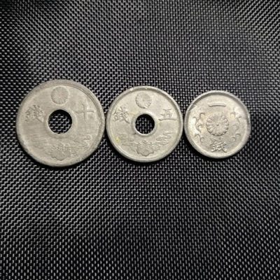230910专场 - 日本一五十钱一组3枚，年份随机发货