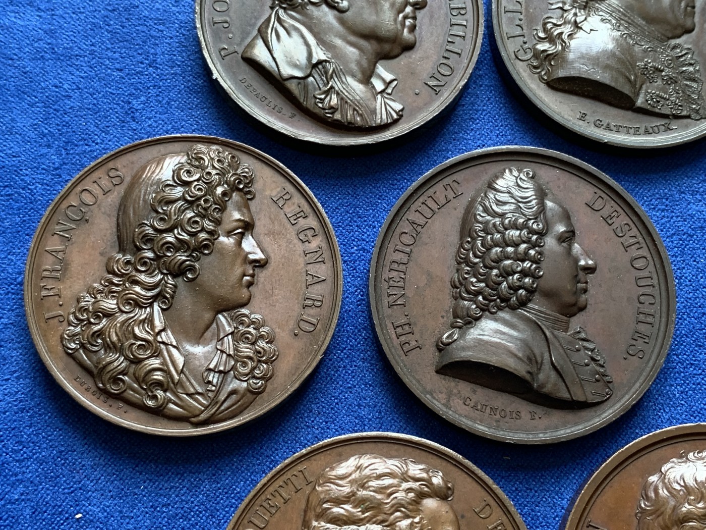 《竞宝斋》第196场-周日，周一 2场 (全场包邮) 6枚一组 1820年代左右法国人物系列铜章  直径41mm，光边原铸，均为高浮雕好品相。