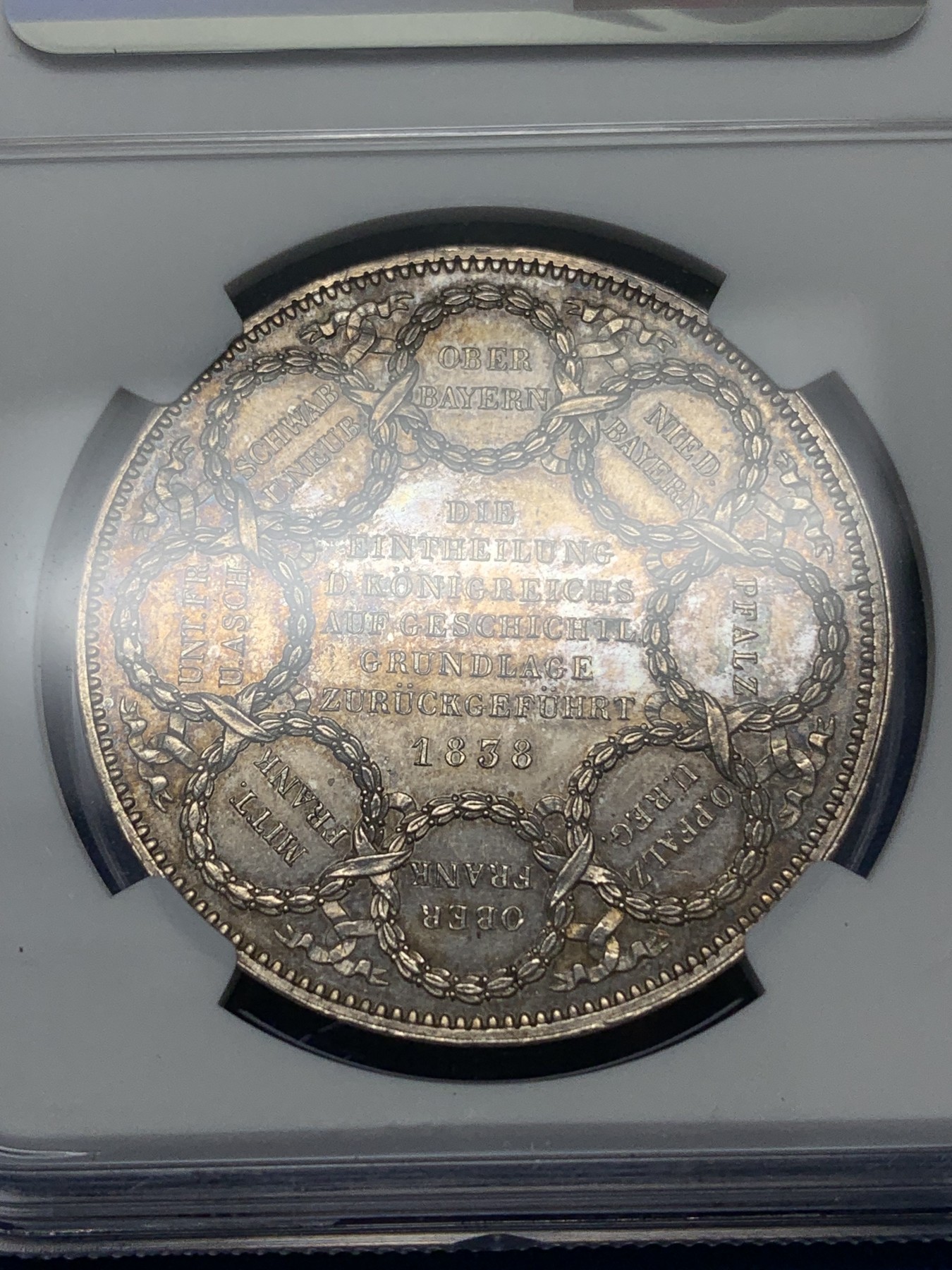 《竞宝斋》第196场-周日，周一 2场 (全场包邮) NGC MS61 德国 1838年 巴伐利亚议会 同盟 2泰勒大银币 37克 早期大银币 细节好 包浆带PL底板