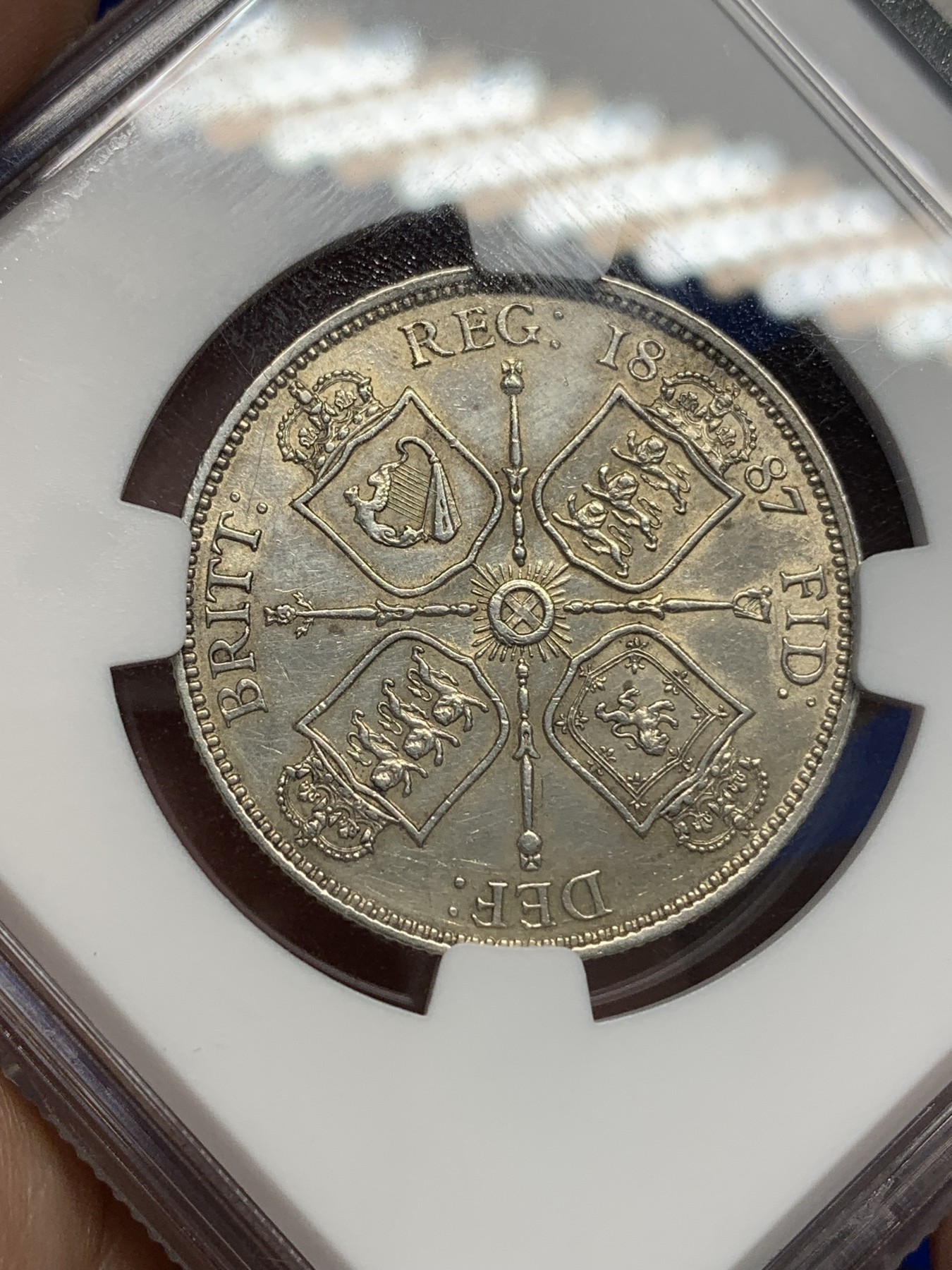 《竞宝斋》第196场-周日，周一 2场 (全场包邮) NGC AUD 英国1887年维多利亚高冠1弗洛林银币