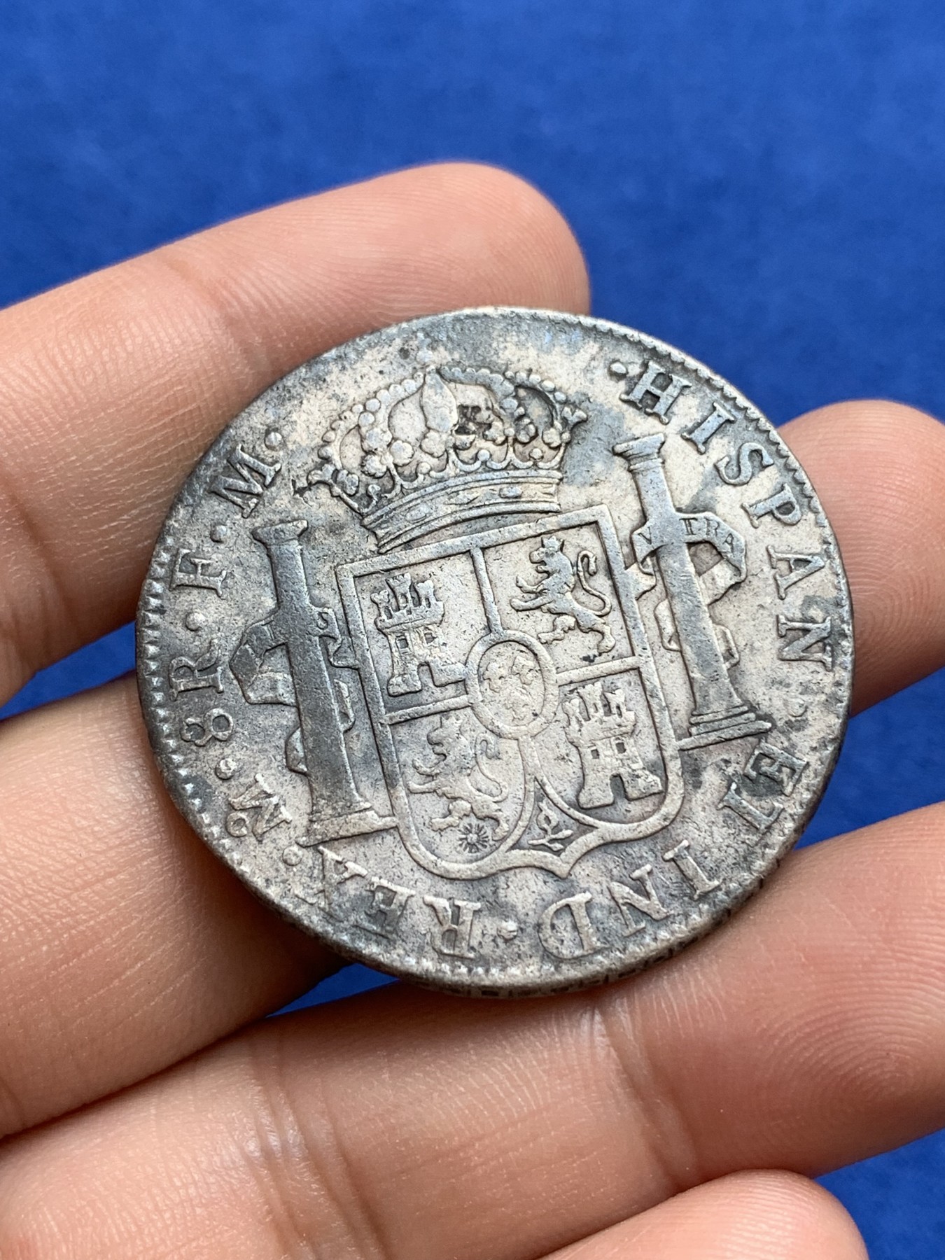 《竞宝斋》第196场-周日，周一 2场 (全场包邮) 西属墨西哥卡洛斯四世1792年8R银币（背面盾徽狮子脚下有一枚太阳硬戳）细节见图