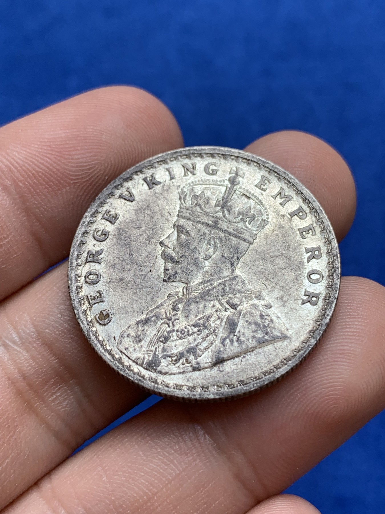 《竞宝斋》第196场-周日，周一 2场 (全场包邮) 英属印度1913年乔五1卢比银币