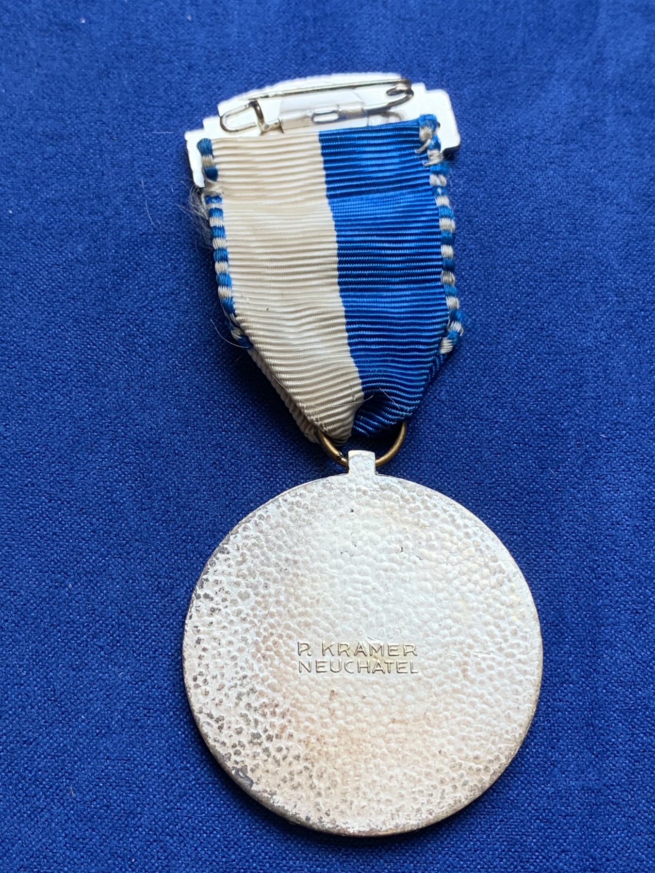 《竞宝斋》第196场-周日，周一 2场 (全场包邮) 1960年、1961年瑞士射击节奖章共2枚