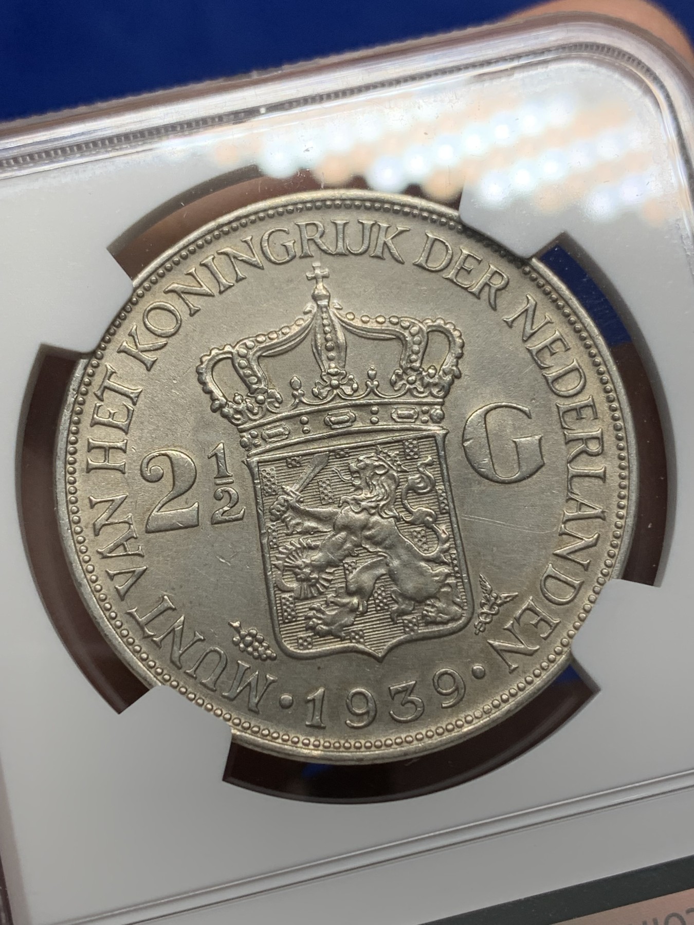 《竞宝斋》第196场-周日，周一 2场 (全场包邮) NGC-AUD 荷兰1939年 女王威廉米娜2.5盾 大银币