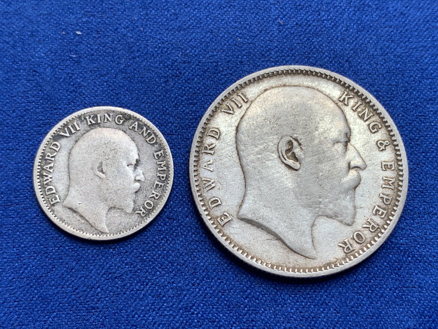 《竞宝斋》第196场-周日，周一 2场 (全场包邮) 英属印度爱德华七世1卢比和1/4卢比，1/4少见，品相不错，无大磕碰