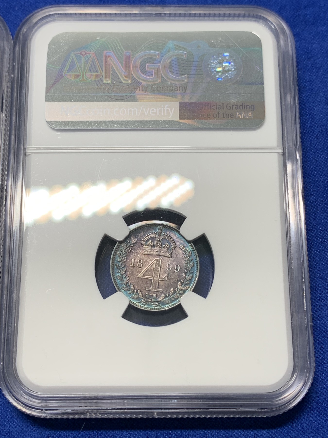 《竞宝斋》第196场-周日，周一 2场 (全场包邮) 4枚一组 NGC 92-66 英国1899年维多利亚濯足币1-4便士套币 原盒套拆 统一蓝紫包浆