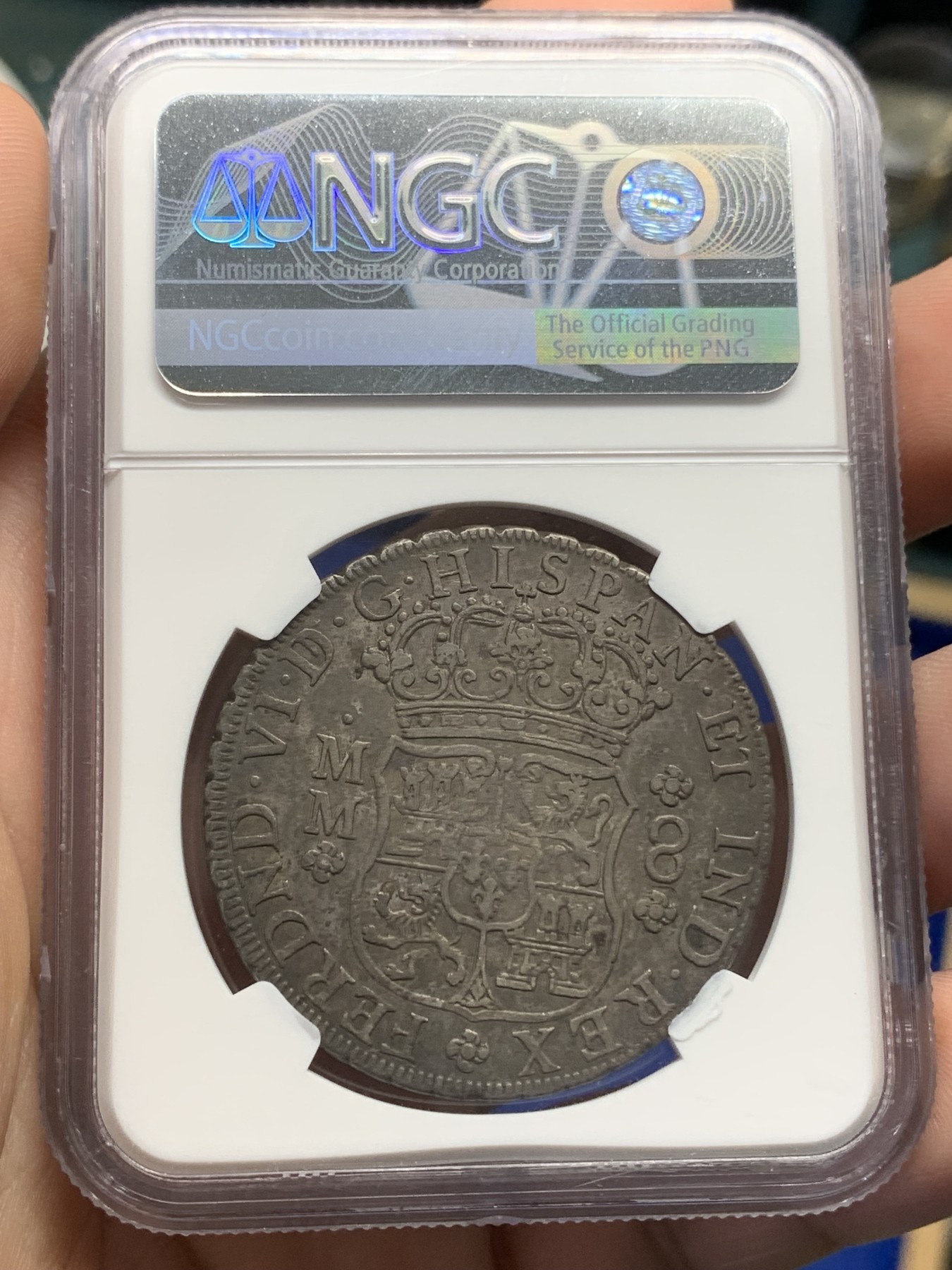 《竞宝斋》第196场-周日，周一 2场 (全场包邮) NGC-AU53 西属墨西哥1756年费六地球双柱银币 中期地球好品少见 全黑包浆的地球双柱更是少见！