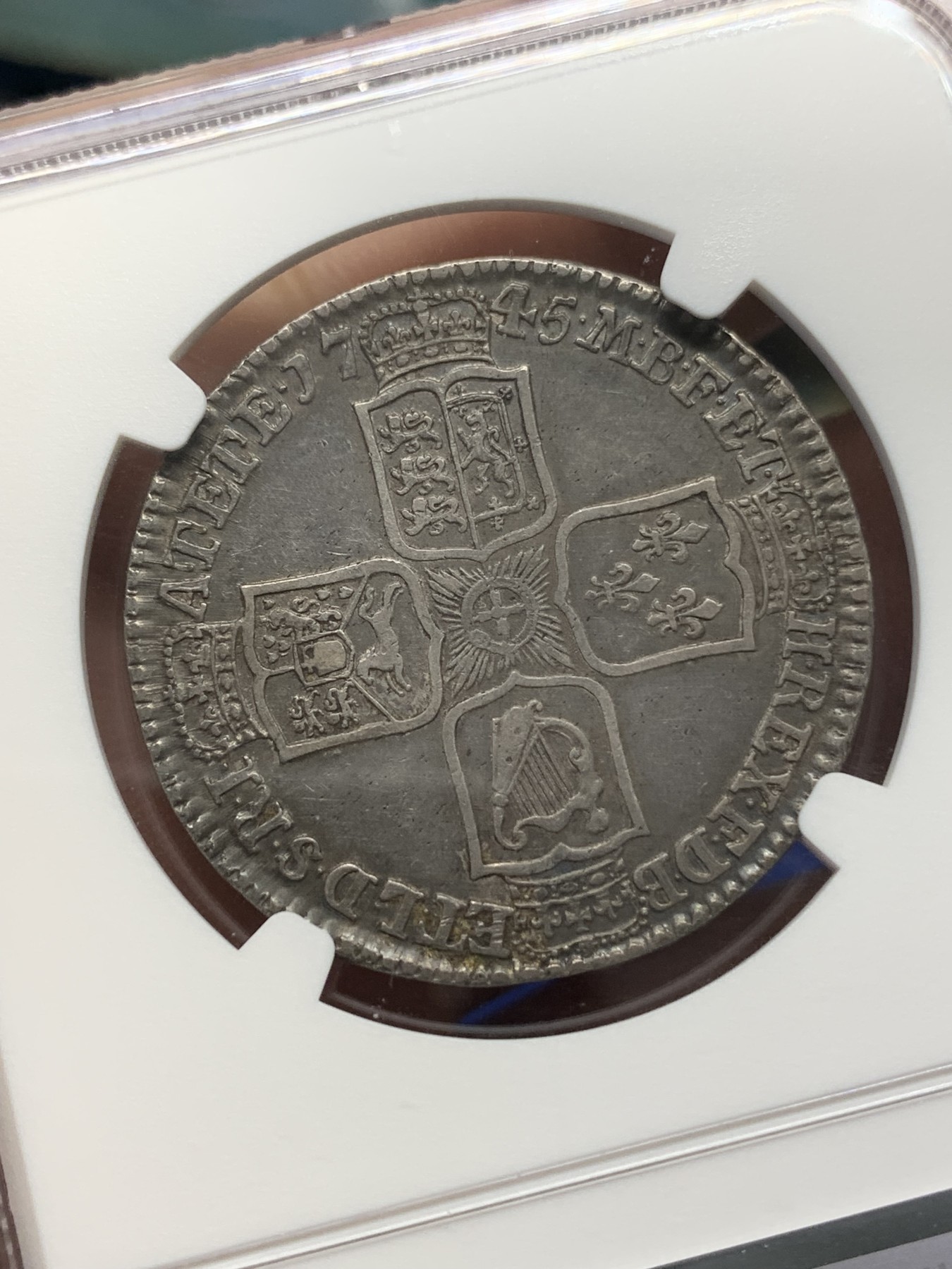 《竞宝斋》第196场-周日，周一 2场 (全场包邮) NGC-VF35 英国1745年乔治二世半克朗银币 LIMA版 原味黑包浆