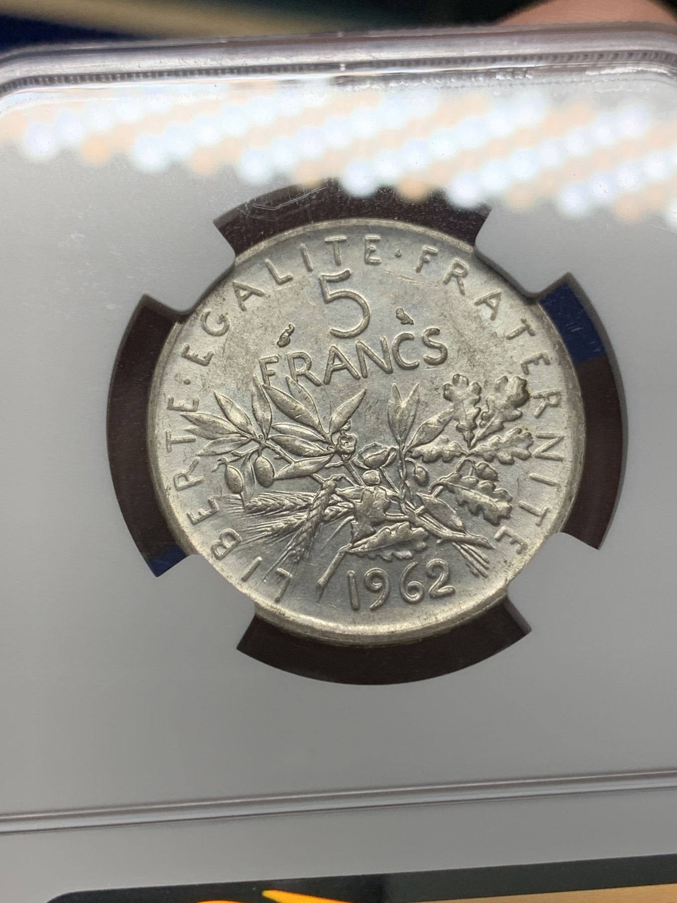 《竞宝斋》第196场-周日，周一 2场 (全场包邮) NGC-MS62 法国 1962年 5法郎 播种女神 银币 品相好 转光