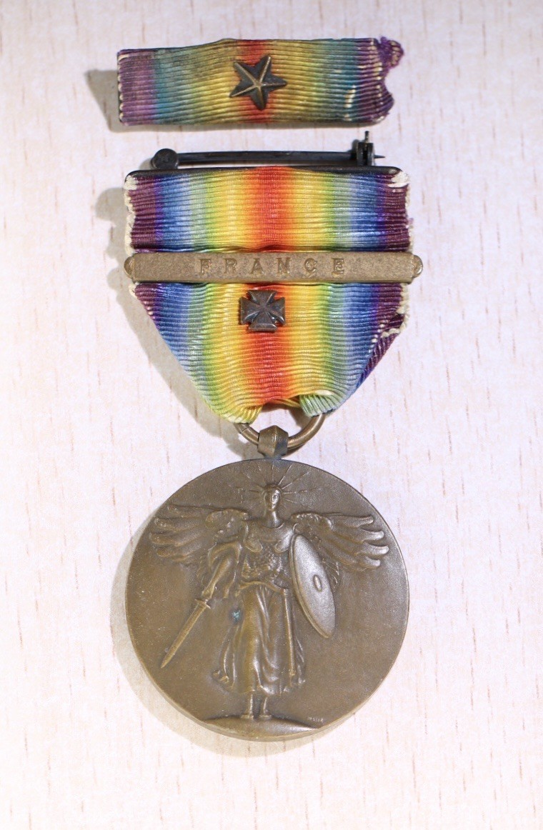 大猫徽章拍卖232期 美国一战胜利等 纪念章一组 