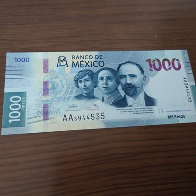 【世界钱币】精选微拍第69期暨2023年第十六期 多款纸币裸钞超低价起拍(第一场) 2019年墨西哥1000比索 首发AA冠全新绝品
