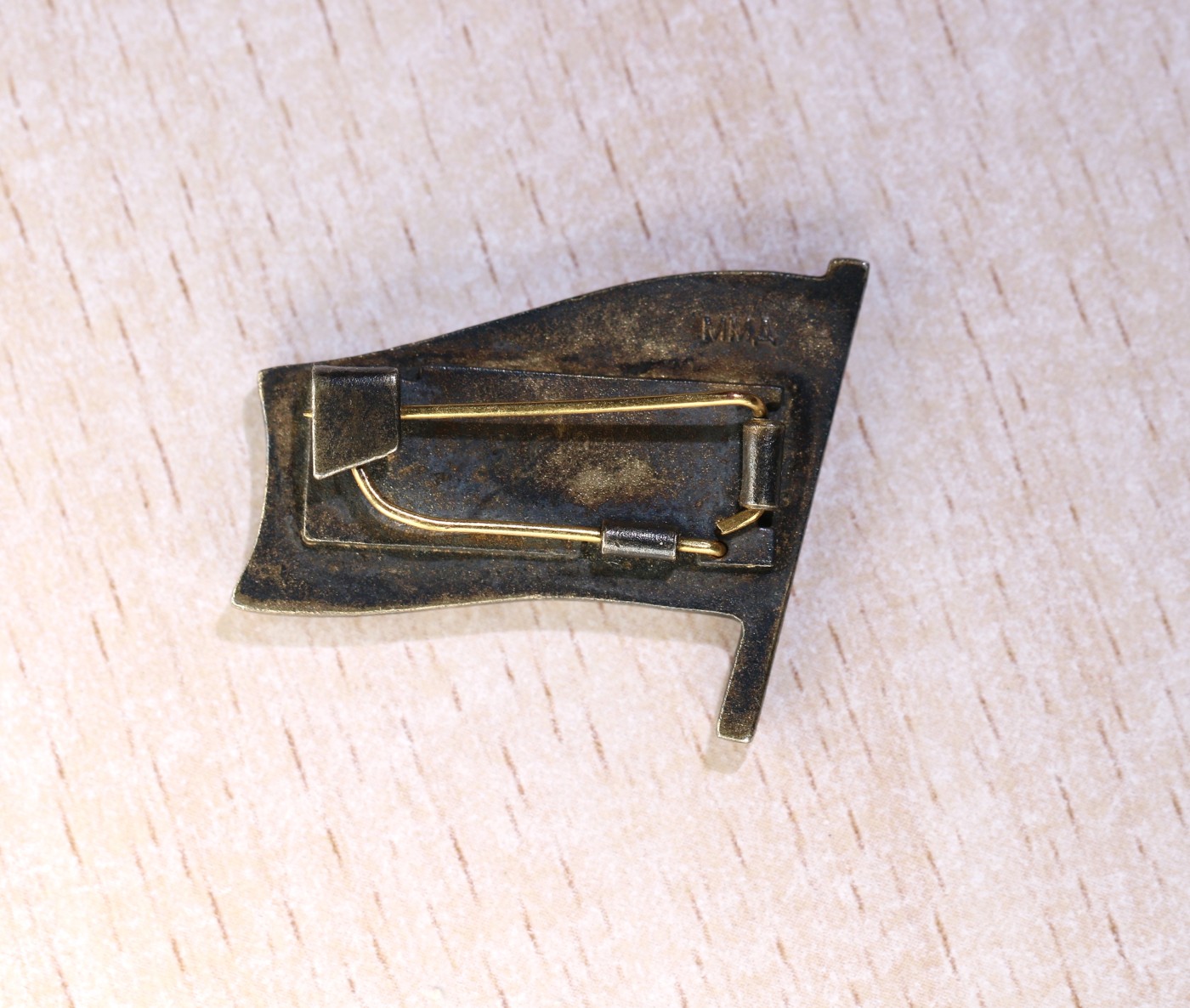 大猫徽章拍卖232期 苏联小红旗一组 档案齐全 有原盒