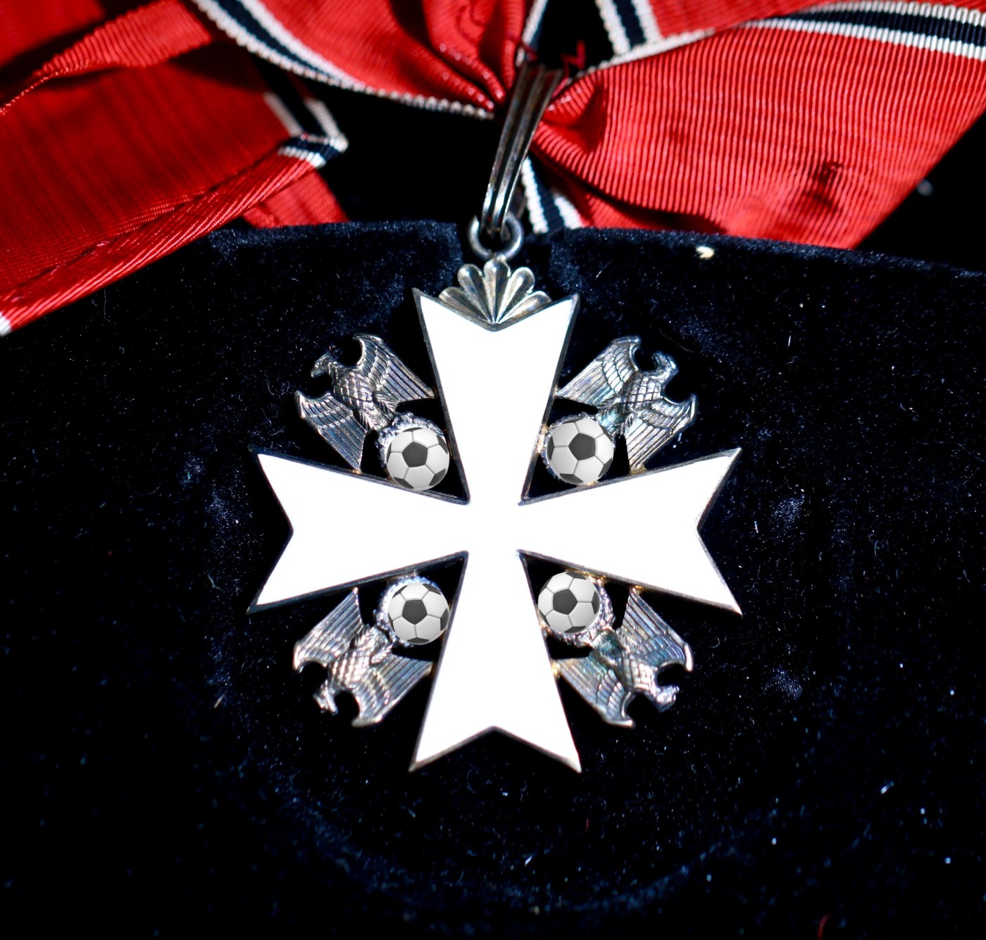 大猫徽章拍卖232期 珍爱和平 德意志雄鹰勋章 大盒型 全品 