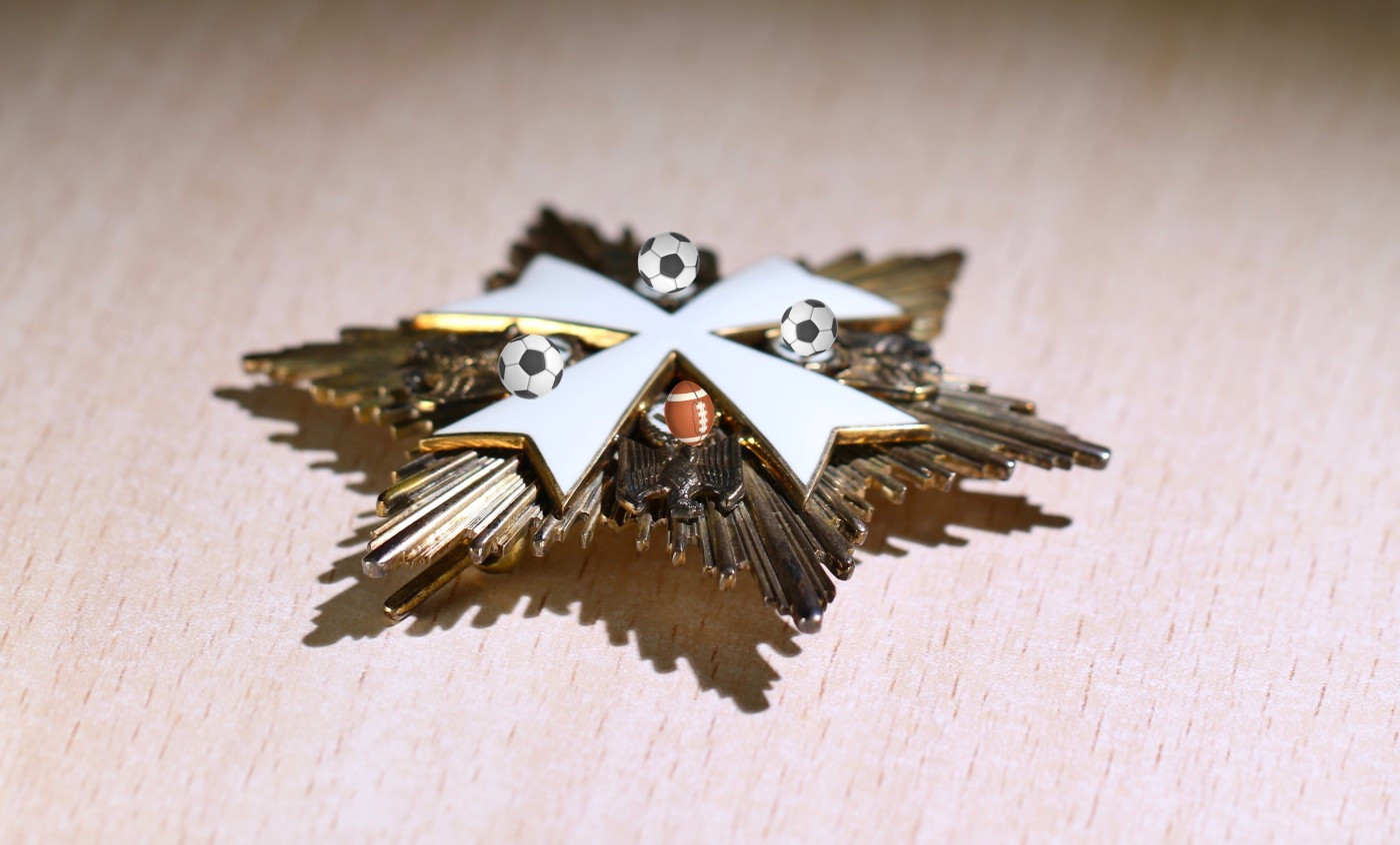 大猫徽章拍卖232期 珍爱和平 德意志雄鹰勋章 大盒型 全品 