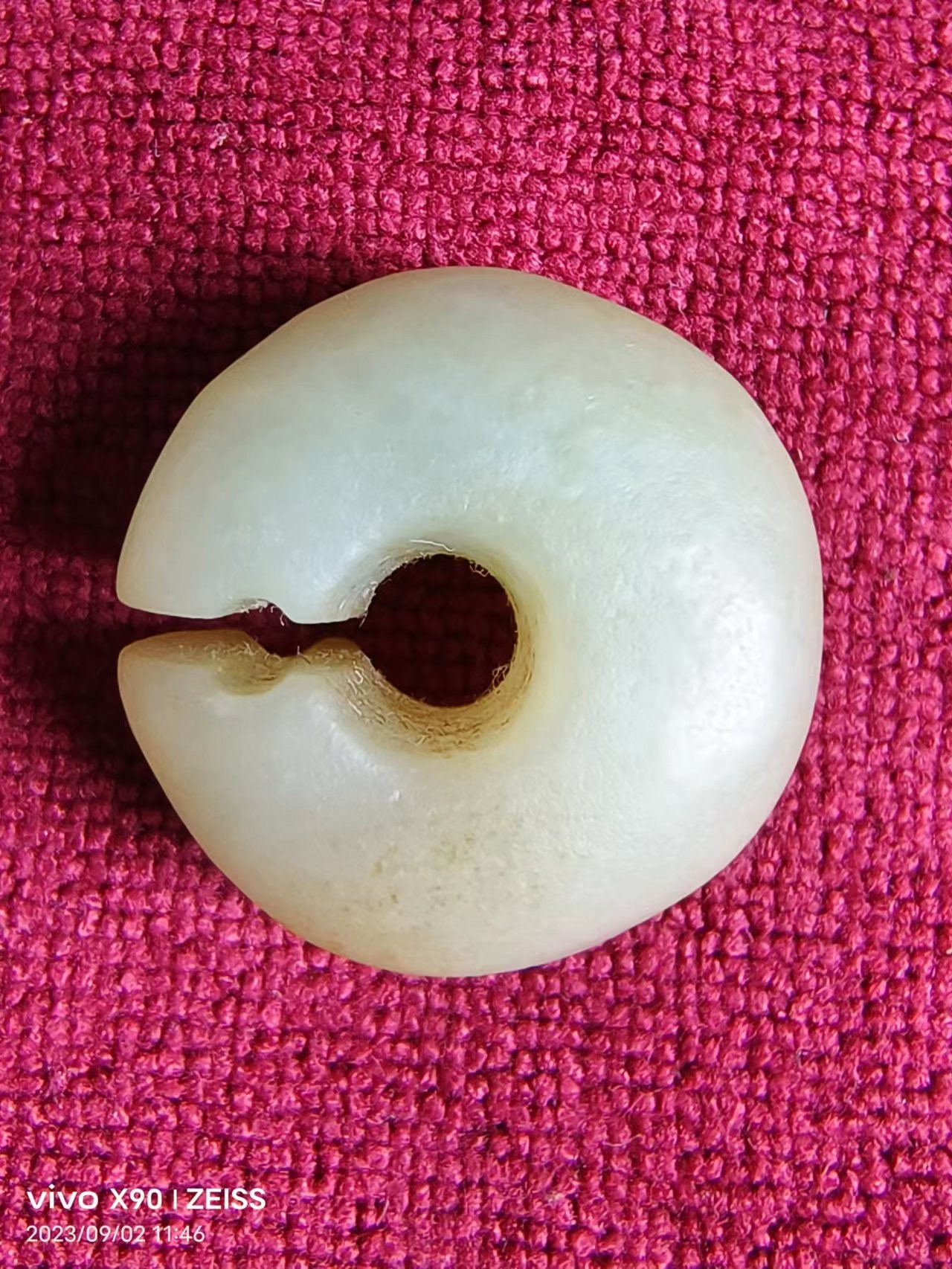 红山文化时期玉珏一对