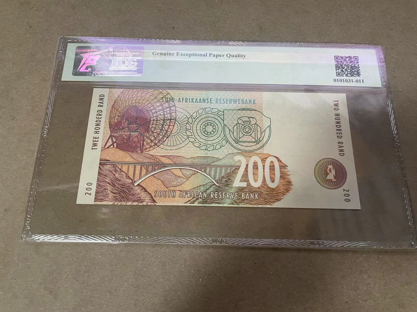 【Blue Auction】✨世界纸币精拍第370期——莫总专场XXIX 南非 1999年200兰特 TQG66EPQ 豹子