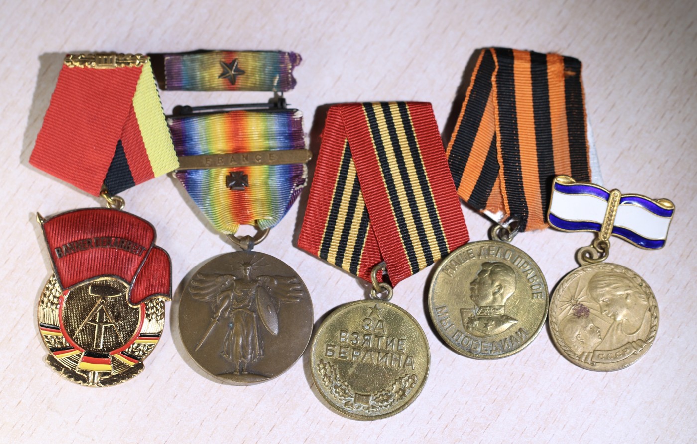 大猫徽章拍卖232期 美国一战胜利等 纪念章一组 