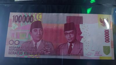 【世界钱币】精选微拍第69期暨2023年第十六期 多款纸币裸钞超低价起拍(第一场) 2014年印度尼西亚10万卢比 补号冠稀少 全新绝品无47尾8